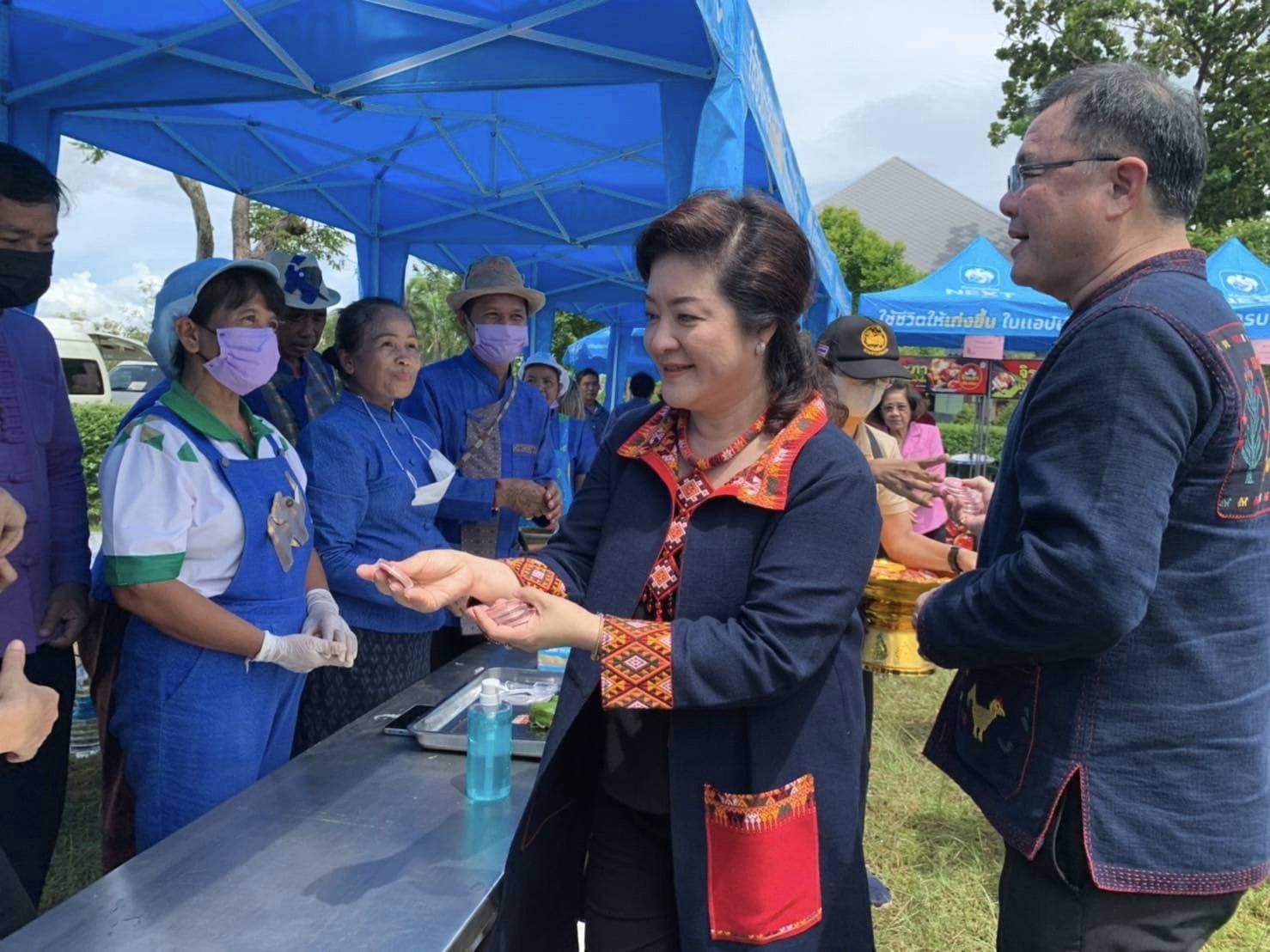 พช.ฉะเชิงเทรา ร่วมต้อนรับผู้ว่าราชการจังหวัดฉะเชิงเทรา และนายกเหล่ากาชาดจังหวัดฉะเชิงเทรา คนใหม่