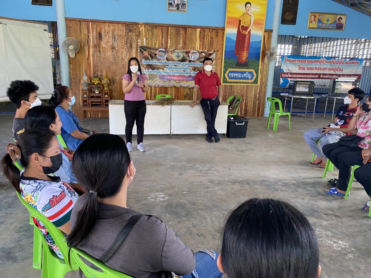 ☘️สำนักงานพัฒนาชุมชนจังหวัดฉะเชิงเทรา จัดโครงการส่งเสริมพัฒนาอาชีพและผลิตภัณฑ์ชุมชนในพื้นที่หมู่บ้านคนรักษ์ช้างตามหลักปรัชญาของเศรษฐกิจพอเพียง