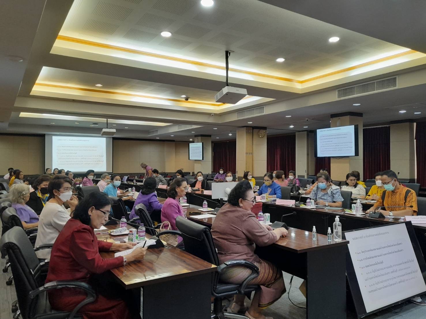 ?️??‍?พช.ฉะเชิงเทรา ร่วมประชุมสมาชิกชมรมแม่บ้านมหาดไทย จังหวัดฉะเชิงเทรา ครั้งที่ 1/2565