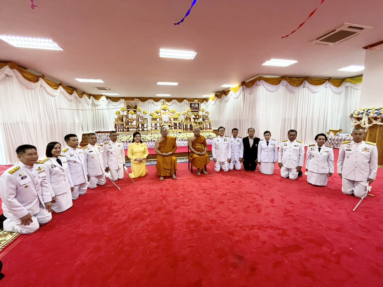 พช.ฉะเชิงเทรา ร่วมงานพิธีทอดผ้าป่าสนับสนุนโครงการทุนเล่าเรียนหลวงสำหรับพระสงฆ์ไทย ประจำปี 2565