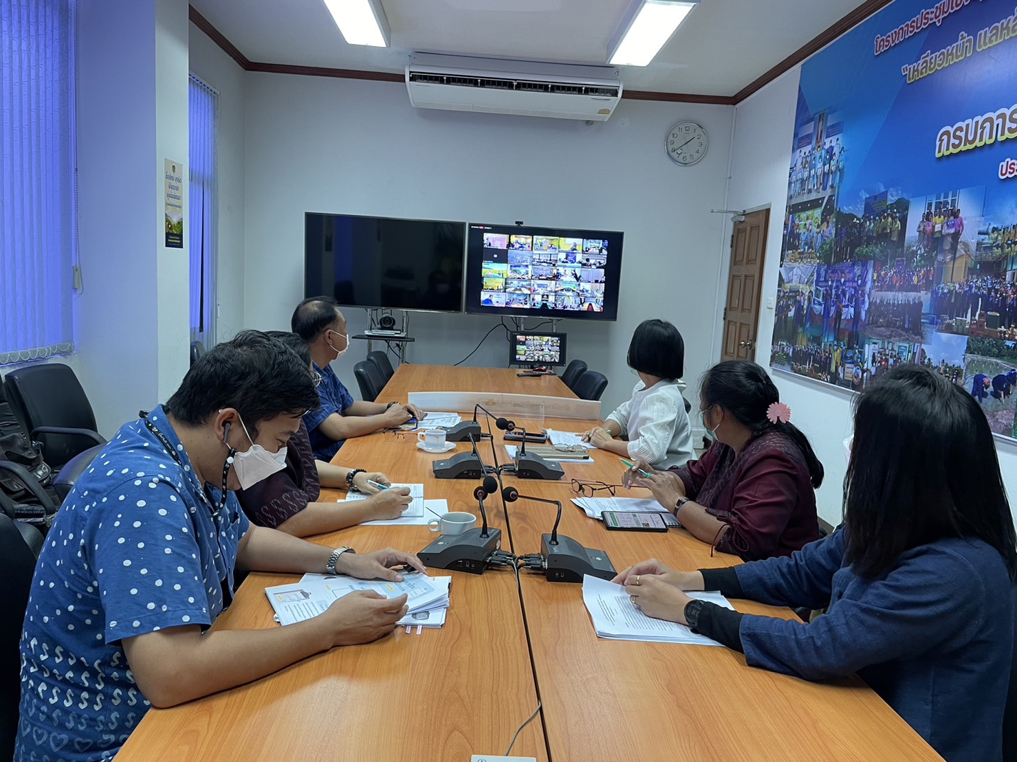 ?️??‍?ทีมนักจัดการความรู้ พช.ฉะเชิงเทรา ร่วมประชุมโครงการจัดการความรู้งานพัฒนาชุมชน ปีงบประมาณ พ.ศ.2565 กิจกรรมเพิ่มทักษะด้านการถอดบทเรียน