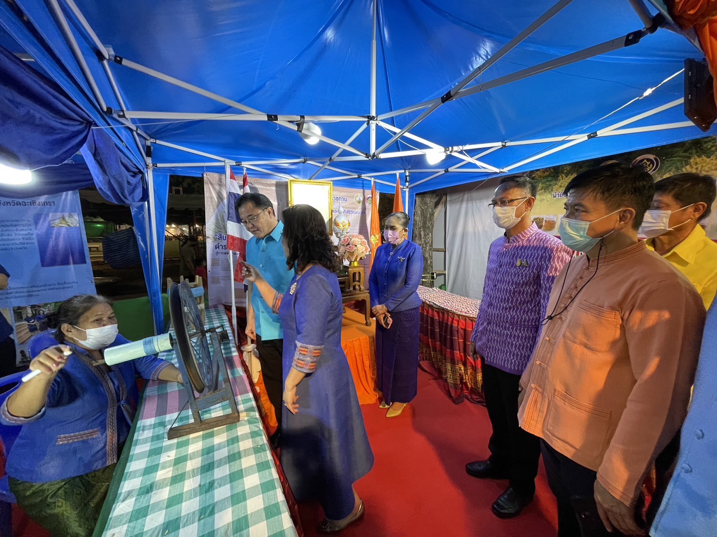 ?️??‍?พช.ฉะเชิงเทราจัดกิจกรรมของชมรมแม่บ้านมหาดไทย ในงานนมัสการหลวงพ่อโสธร และงานประจำปีจังหวัดฉะเชิงเทรา ปี 2565