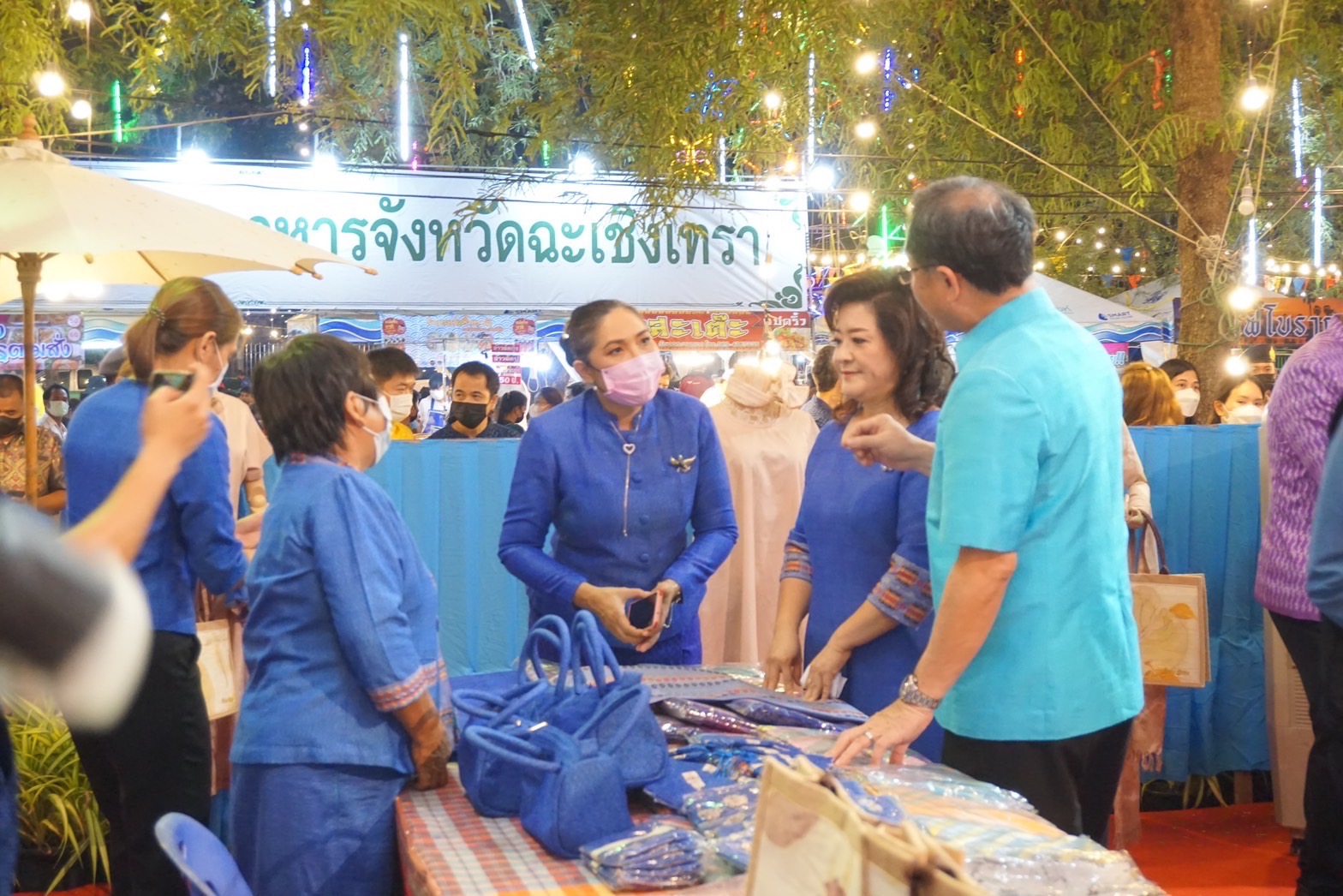 ?️??‍?พช.ฉะเชิงเทราจัดกิจกรรมของชมรมแม่บ้านมหาดไทย ในงานนมัสการหลวงพ่อโสธร และงานประจำปีจังหวัดฉะเชิงเทรา ปี 2565