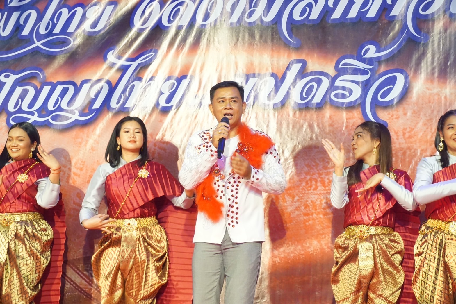 ?️??‍?พช.ฉะเชิงเทราจัดกิจกรรมของชมรมแม่บ้านมหาดไทย ในงานนมัสการหลวงพ่อโสธร และงานประจำปีจังหวัดฉะเชิงเทรา ปี 2565