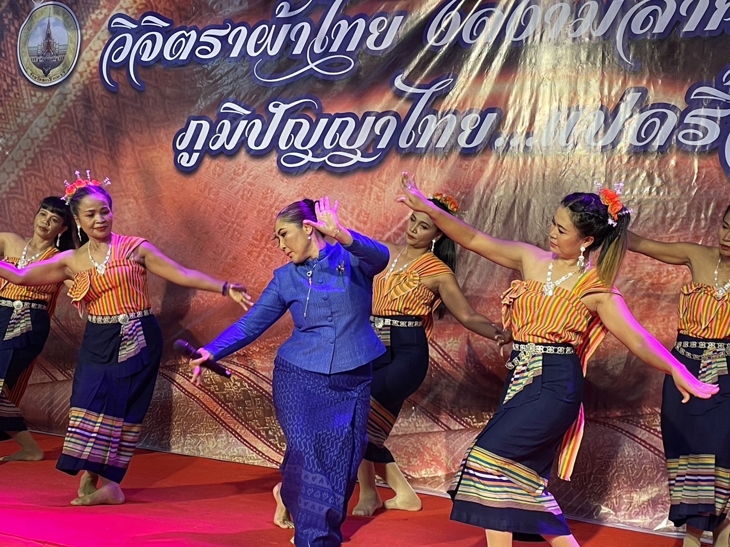 ?️??‍?พช.ฉะเชิงเทราจัดกิจกรรมของชมรมแม่บ้านมหาดไทย ในงานนมัสการหลวงพ่อโสธร และงานประจำปีจังหวัดฉะเชิงเทรา ปี 2565