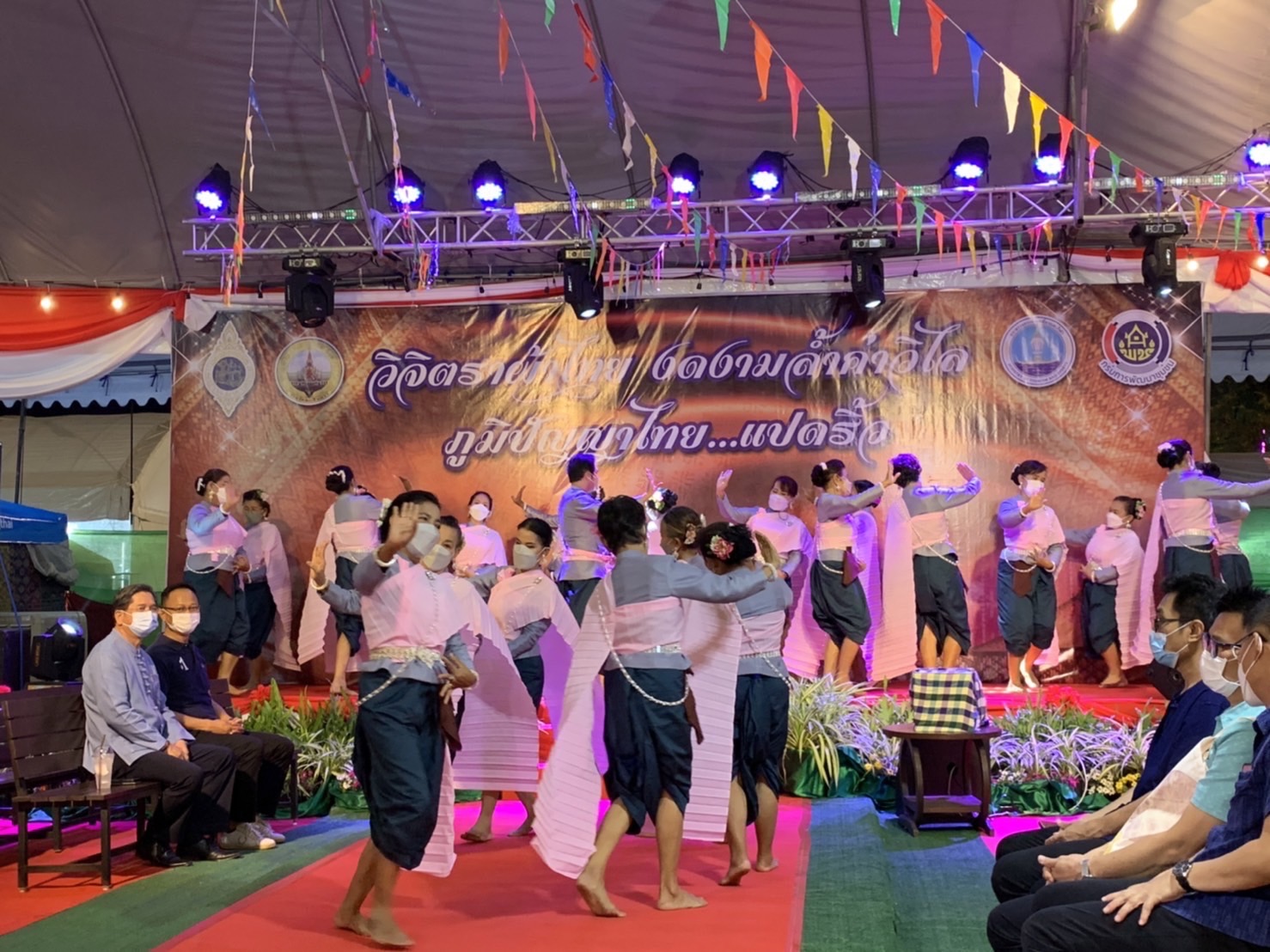 ?️??‍?พช.ฉะเชิงเทราจัดกิจกรรมของชมรมแม่บ้านมหาดไทย ในงานนมัสการหลวงพ่อโสธร และงานประจำปีจังหวัดฉะเชิงเทรา ปี 2565