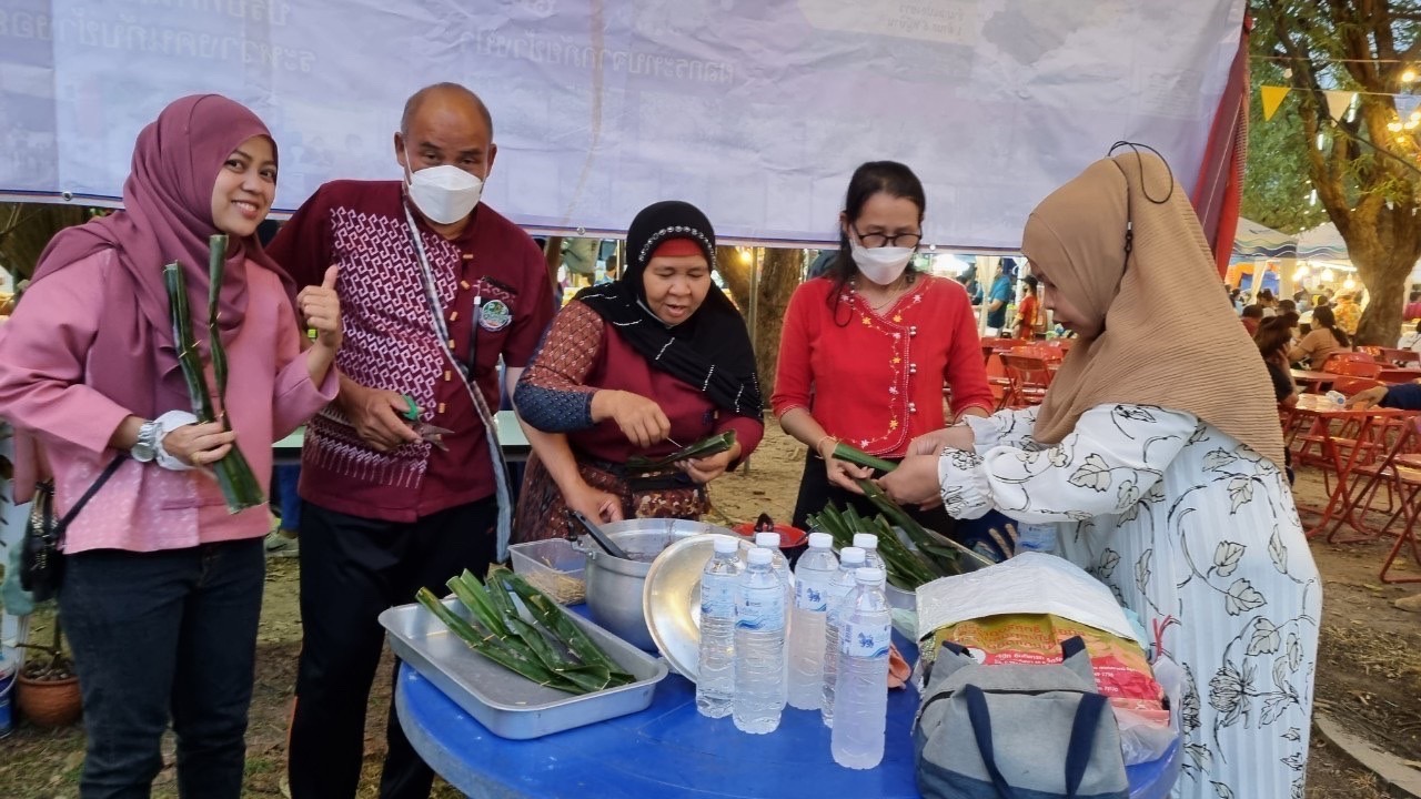 ?️??‍?พช.ฉะเชิงเทราจัดประกวดปิ้งขนมจากลีลา ? ในงานนมัสการหลวงพ่อโสธร และงานประจำปีจังหวัดฉะเชิงเทรา ปี 2565