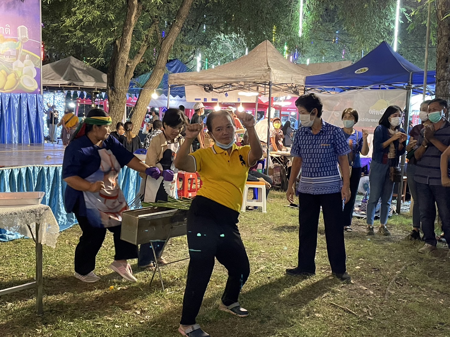 ?️??‍?พช.ฉะเชิงเทราจัดประกวดปิ้งขนมจากลีลา ? ในงานนมัสการหลวงพ่อโสธร และงานประจำปีจังหวัดฉะเชิงเทรา ปี 2565