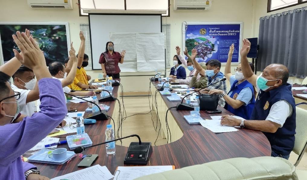 ?️??‍?พช.ฉะเชิงเทรา จัดเวทีถอดบทเรียนโครงการจัดเก็บข้อมูลการดำเนินงานโครงการอำเภอนำร่อง “บำบัดทุกข์ บำรุงสุข” แบบบูรณาการ และสร้างนักขับเคลื่อนยุทธศาสตร์นำการเปลี่ยนแปลง กระทรวงมหาดไทย