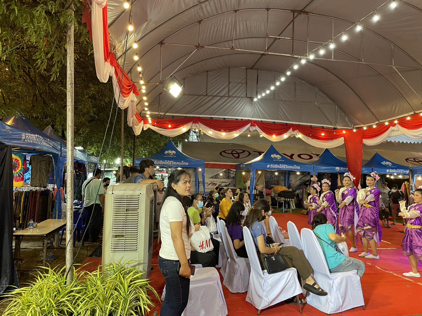 ?️??‍?พช.ฉะเชิงเทราร่วมดูแลการจัดกิจกรรมภายในบูธชมรมแม่บ้านมหาดไทยในงานนมัสการหลวงพ่อโสธร และงานประจำปีจังหวัดฉะเชิงเทรา ปี 2565