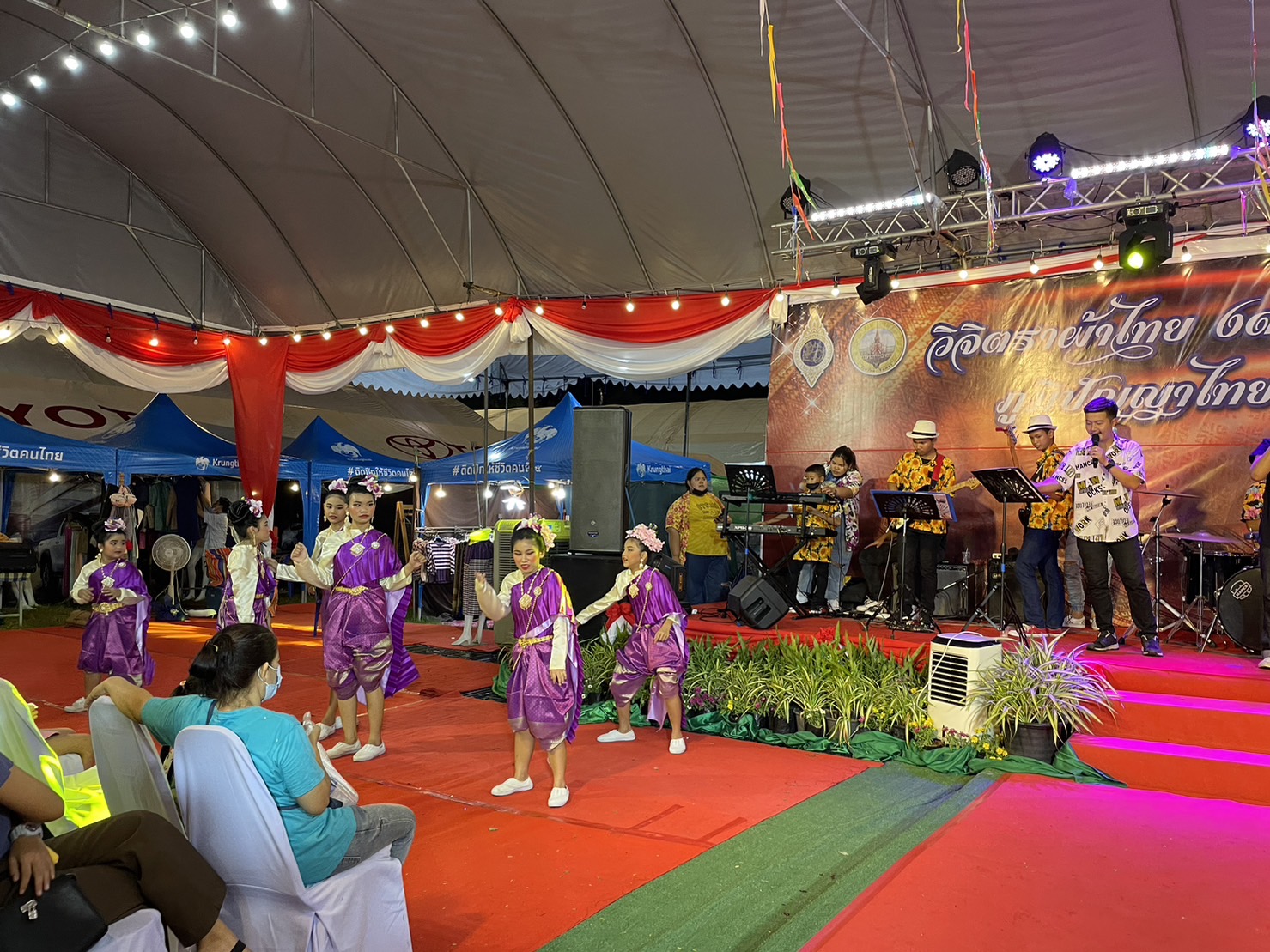 ?️??‍?พช.ฉะเชิงเทราร่วมดูแลการจัดกิจกรรมภายในบูธชมรมแม่บ้านมหาดไทยในงานนมัสการหลวงพ่อโสธร และงานประจำปีจังหวัดฉะเชิงเทรา ปี 2565