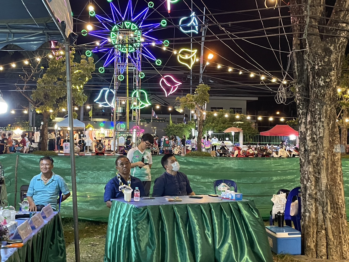 พช.ฉะเชิงเทราจัดประกวดแข่งขัน ราชาลูกทุ่งพอเพียง “มนต์เพลง โคก หนอง นา” ในงานนมัสการหลวงพ่อโสธร และงานประจำปีจังหวัดฉะเชิงเทรา ปี 2565