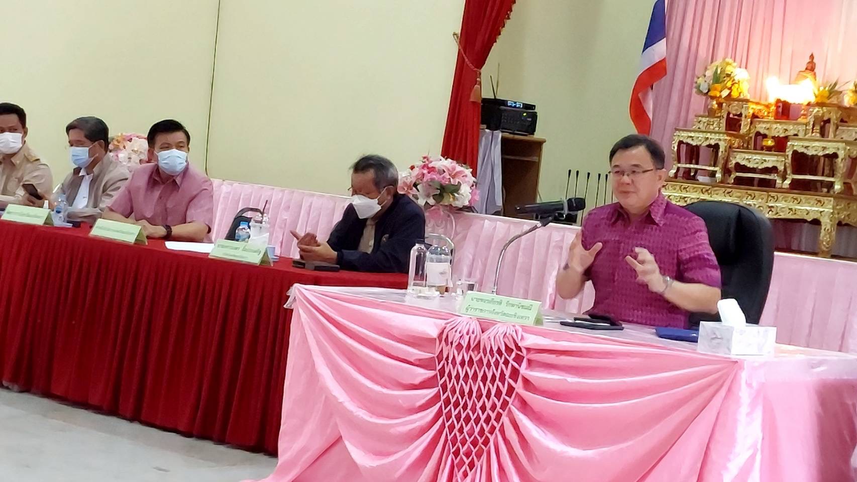 ?️??‍?พช.ฉะเชิงเทราร่วมประชุมมอบนโยบายของผู้ว่าราชการจังหวัดฉะเชิงเทราให้แก่กำนัน ผู้ใหญ่บ้าน