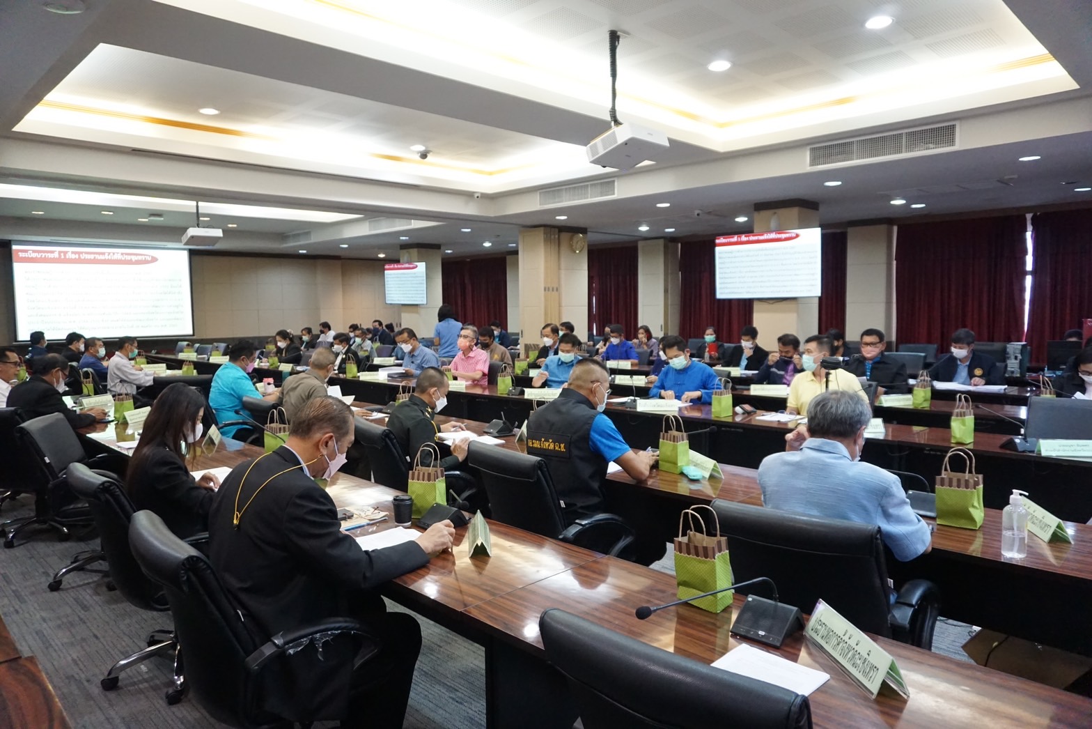 ?️??‍?พช.ฉะเชิงเทราร่วมประชุมคณะกรรมการบริหารจังหวัดแบบบูรณาการ (ก.บ.จ.) จังหวัดฉะเชิงเทรา ครั้งที่ 3/2565