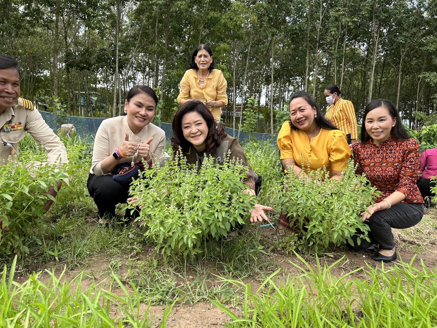 ?️??‍?พช.ฉะเชิงเทรา สนับสนุน ติดตามการดำเนินงานศูนย์ผู้นำจิตอาสาพัฒนาชุมชน