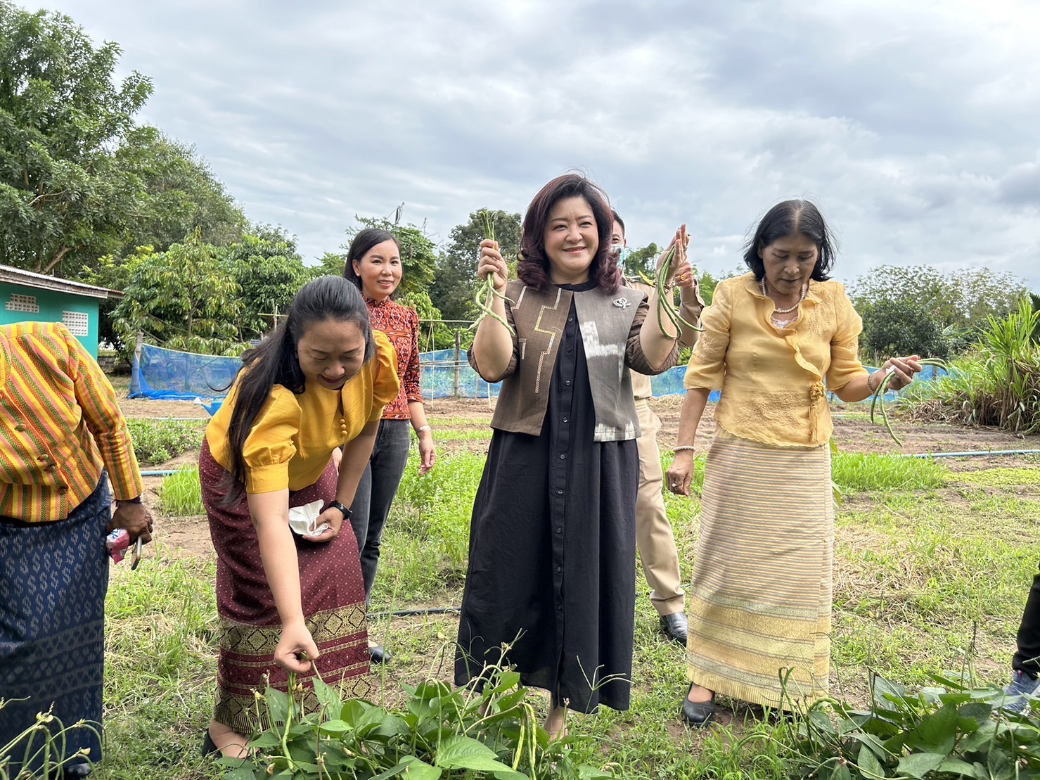 ?️??‍?พช.ฉะเชิงเทรา สนับสนุน ติดตามการดำเนินงานศูนย์ผู้นำจิตอาสาพัฒนาชุมชน