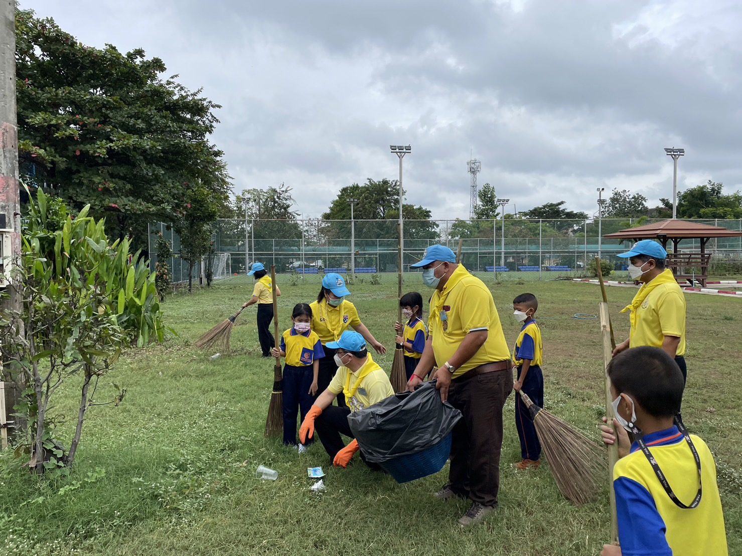 ?️??‍?พช.ฉะเชิงเทรา ร่วมกิจกรรมจิตอาสา เนื่องในวันพระบาทสมเด็จพระมงกุฎเกล้าเจ้าอยู่หัว (วันสมเด็จพระมหาธีรราชเจ้า)