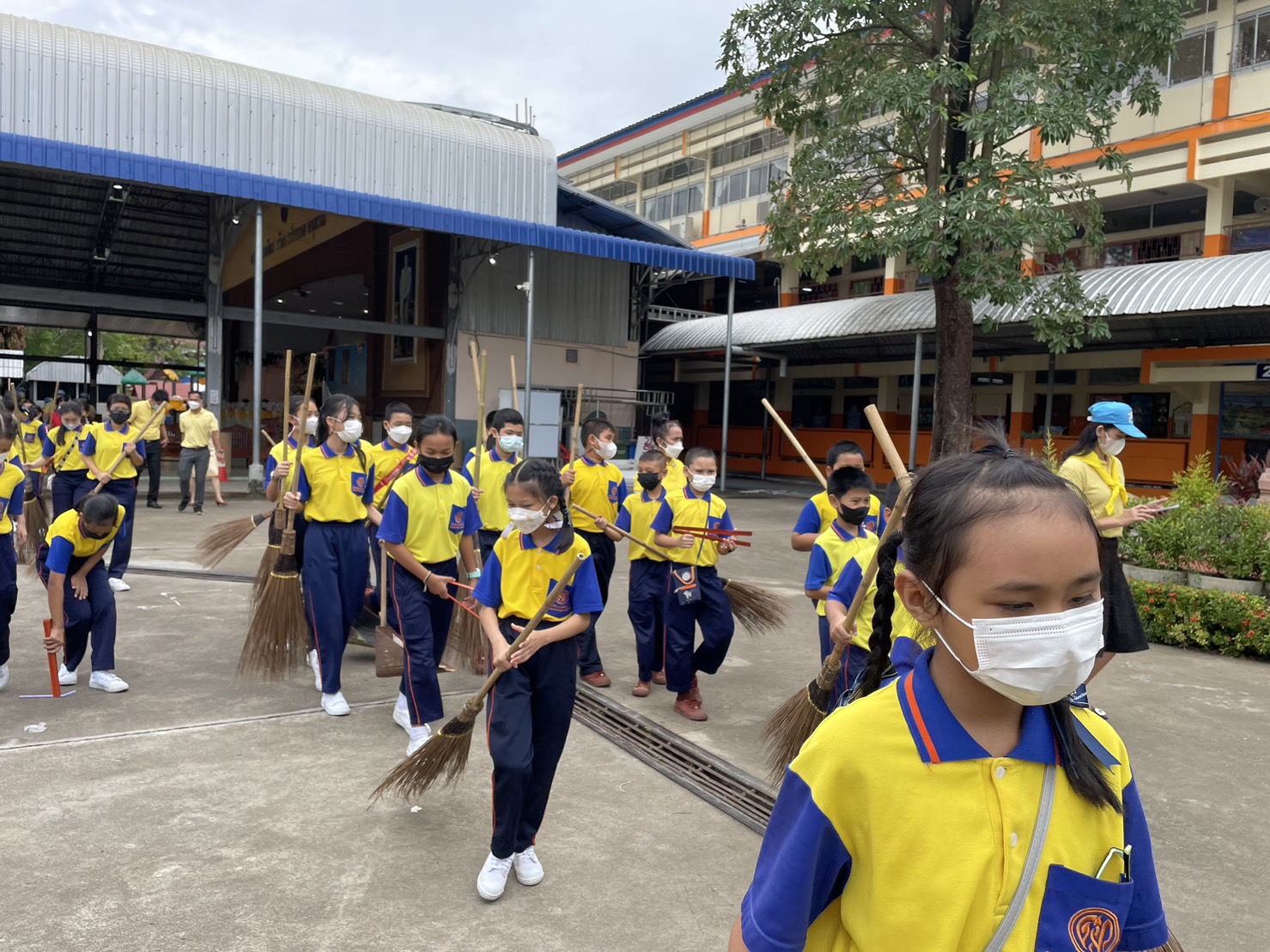 ?️??‍?พช.ฉะเชิงเทรา ร่วมกิจกรรมจิตอาสา เนื่องในวันพระบาทสมเด็จพระมงกุฎเกล้าเจ้าอยู่หัว (วันสมเด็จพระมหาธีรราชเจ้า)