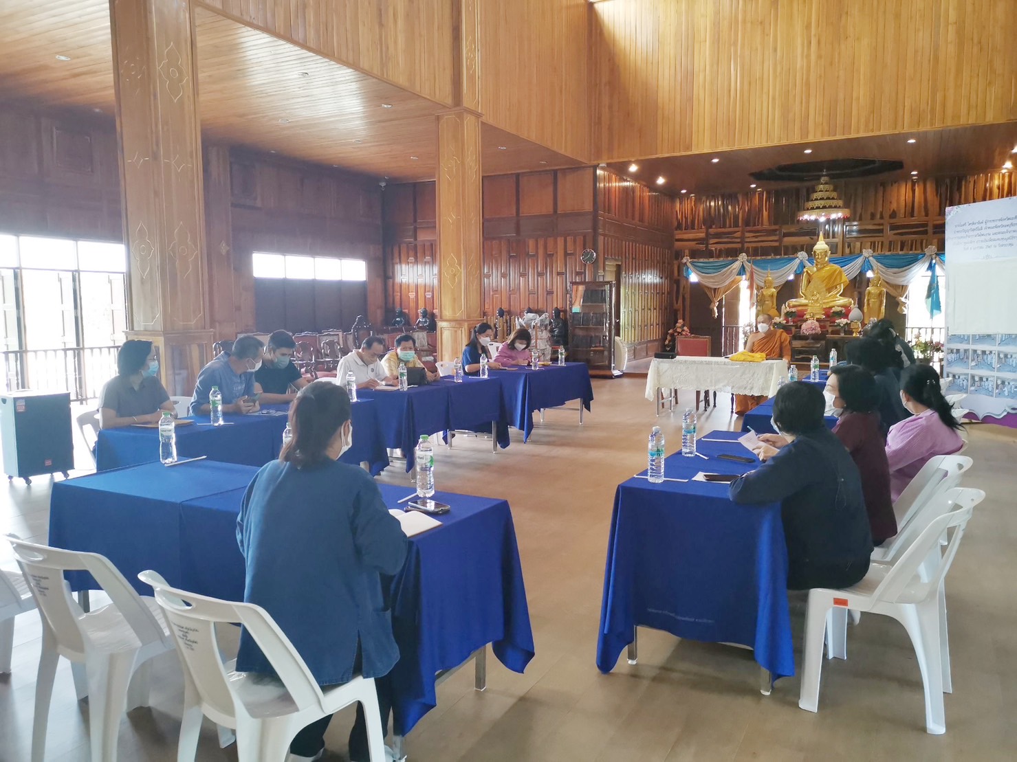 ?️??‍?หัวหน้าผู้ตรวจราชการกรมการพัฒนาชุมชน ร่วมกับพช.ฉะเชิงเทราประชุมเตรียมความพร้อมการจัดกิจกรรม วันดินโลก (World Soil Day) บำรุงป่า รักษาผืนดิน  เทิดพระเกียรติ องค์ภูมิพลฯ