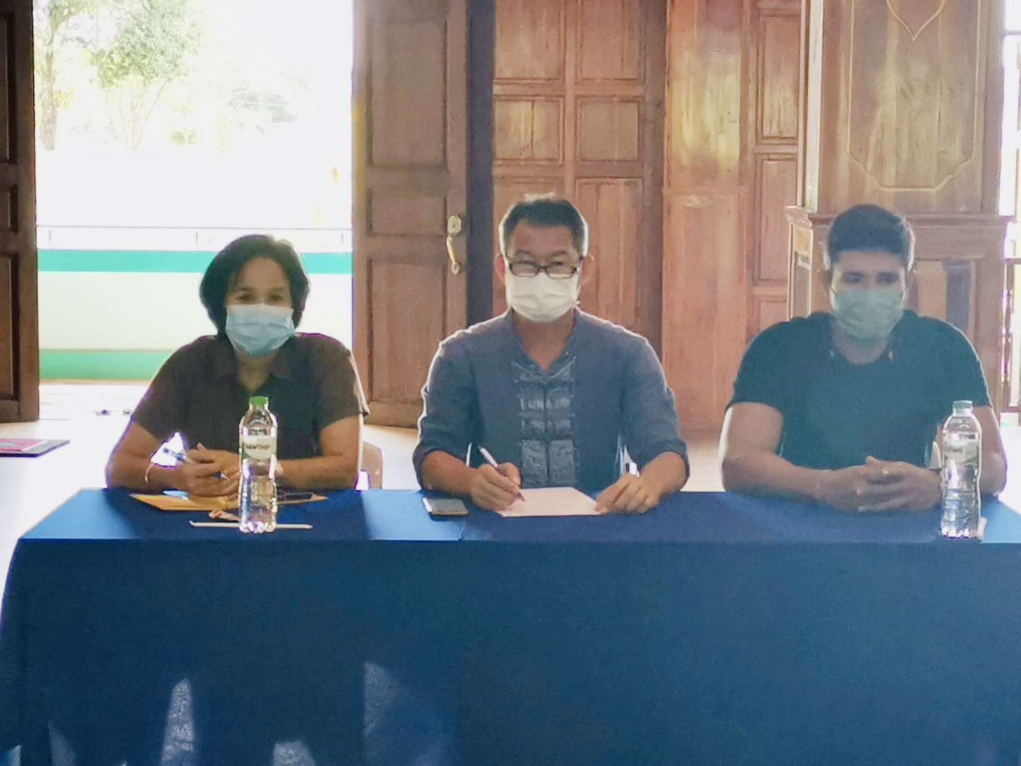 ?️??‍?หัวหน้าผู้ตรวจราชการกรมการพัฒนาชุมชน ร่วมกับพช.ฉะเชิงเทราประชุมเตรียมความพร้อมการจัดกิจกรรม วันดินโลก (World Soil Day) บำรุงป่า รักษาผืนดิน  เทิดพระเกียรติ องค์ภูมิพลฯ