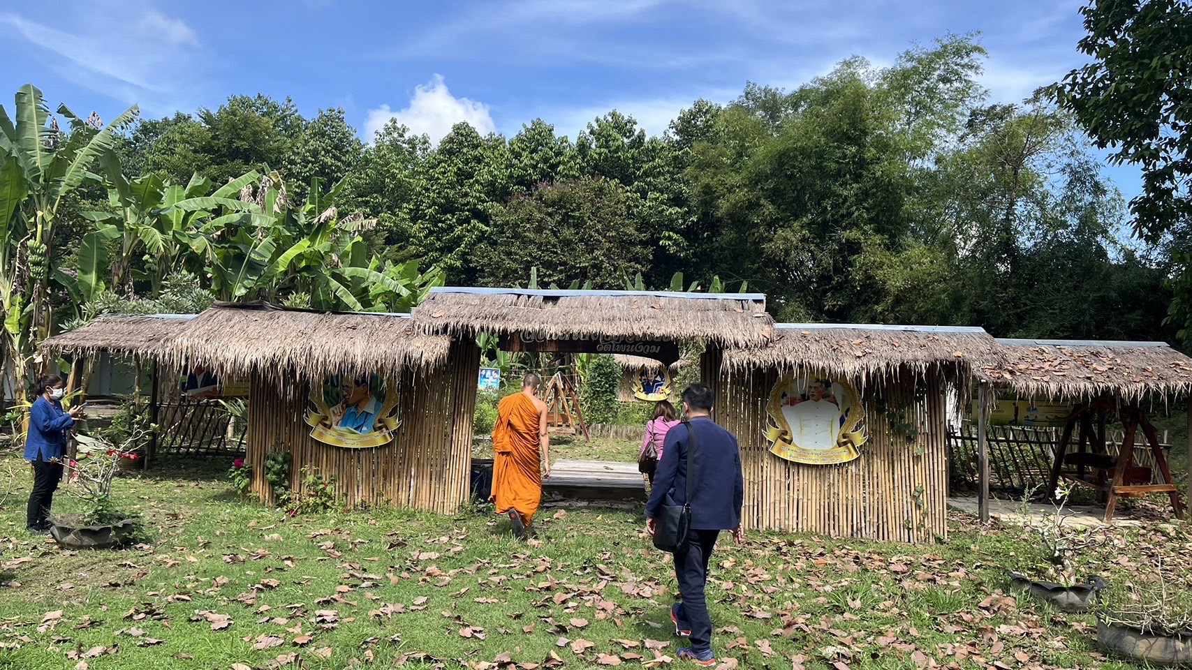 ?️??‍?หัวหน้าผู้ตรวจราชการกรมการพัฒนาชุมชน ร่วมกับพช.ฉะเชิงเทราประชุมเตรียมความพร้อมการจัดกิจกรรม วันดินโลก (World Soil Day) บำรุงป่า รักษาผืนดิน  เทิดพระเกียรติ องค์ภูมิพลฯ