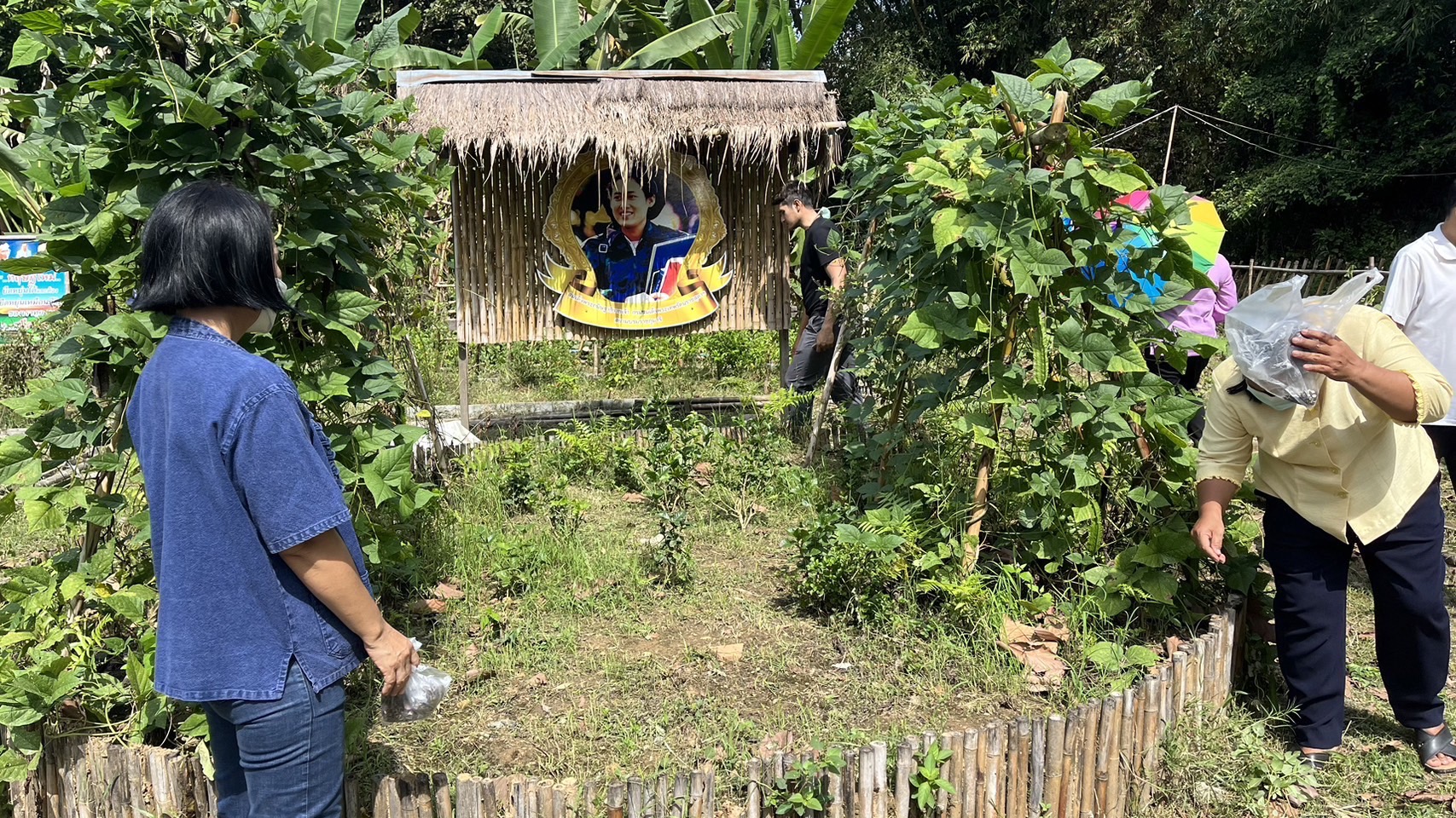 ?️??‍?หัวหน้าผู้ตรวจราชการกรมการพัฒนาชุมชน ร่วมกับพช.ฉะเชิงเทราประชุมเตรียมความพร้อมการจัดกิจกรรม วันดินโลก (World Soil Day) บำรุงป่า รักษาผืนดิน  เทิดพระเกียรติ องค์ภูมิพลฯ