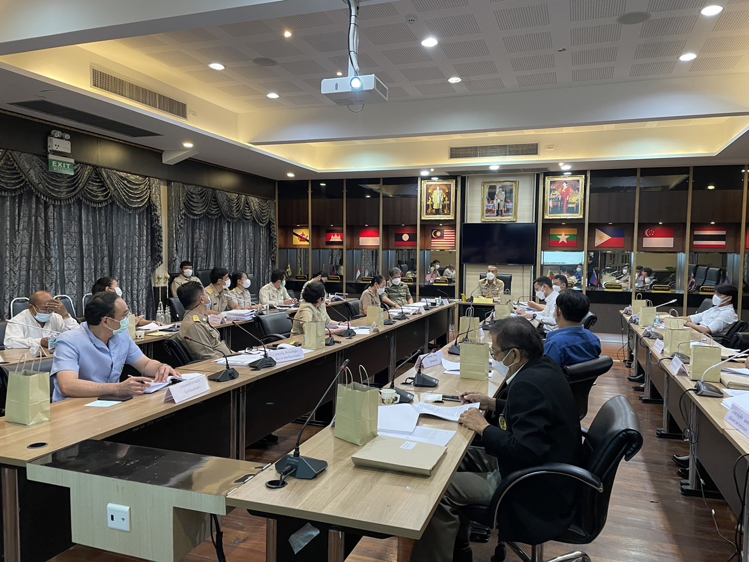 ?️??‍? พช.ฉะเชิงเทรา ร่วมประชุมคณะกรรมการพนักงานเทศบาลจังหวัดฉะเชิงเทรา (ก.ท.จ.) ครั้งที่ 12/2565