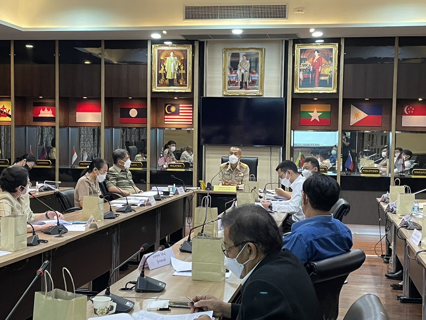 ?️??‍? พช.ฉะเชิงเทรา ร่วมประชุมคณะกรรมการพนักงานเทศบาลจังหวัดฉะเชิงเทรา (ก.ท.จ.) ครั้งที่ 12/2565