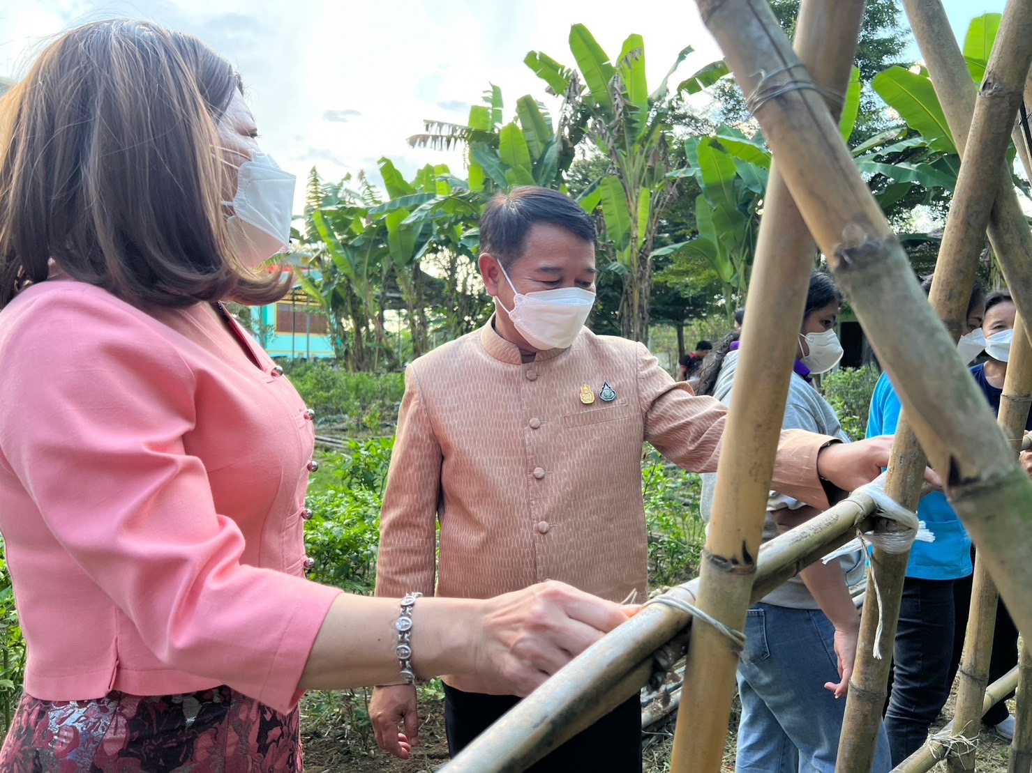 ?️??‍?ผู้ตรวจราชการกรมการพัฒนาชุมชน ร่วมกับพช.ฉะเชิงเทราประชุมเตรียมความพร้อมการจัดกิจกรรม วันดินโลก (World Soil Day) บำรุงป่า รักษาผืนดิน  เทิดพระเกียรติ องค์ภูมิพลฯ