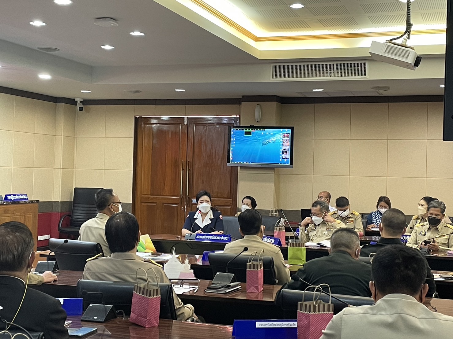 ?️??‍? พช.ฉะเชิงเทราร่วมประชุมหัวหน้าส่วนราชการจังหวัดฉะเชิงเทรา และประชุมคณะกรรมการพนักงานส่วนตำบลจังหวัดฉะเชิงเทรา