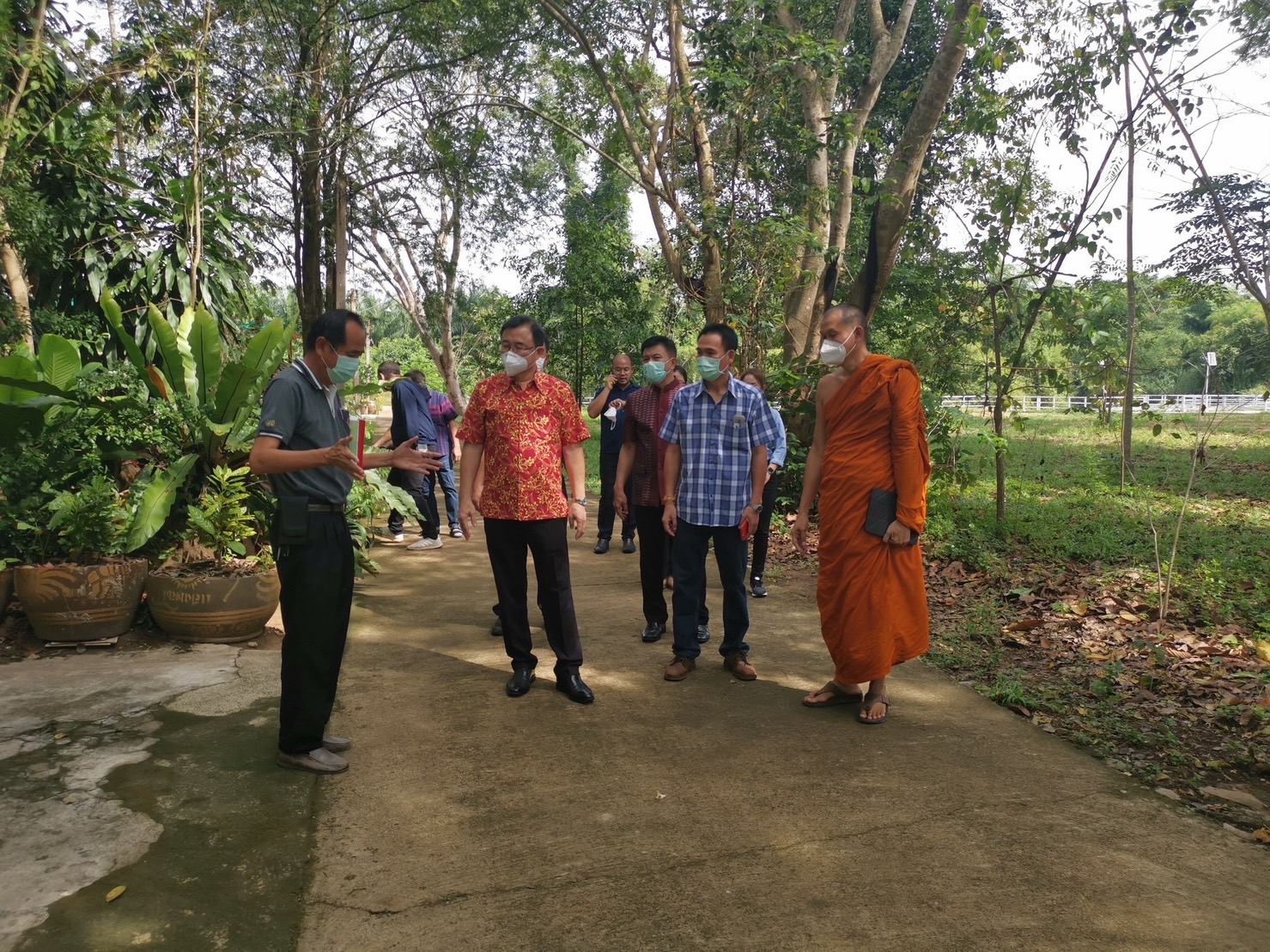 ?️??‍? ผู้ว่าราชการจังหวัดฉะเชิงเทราลงพื้นที่ติดตามการเตรียมความพร้อมการจัดกิจกรรม วันดินโลก (World Soil Day) บำรุงป่า รักษาผืนดิน เทิดพระเกียรติ องค์ภูมิพลฯ