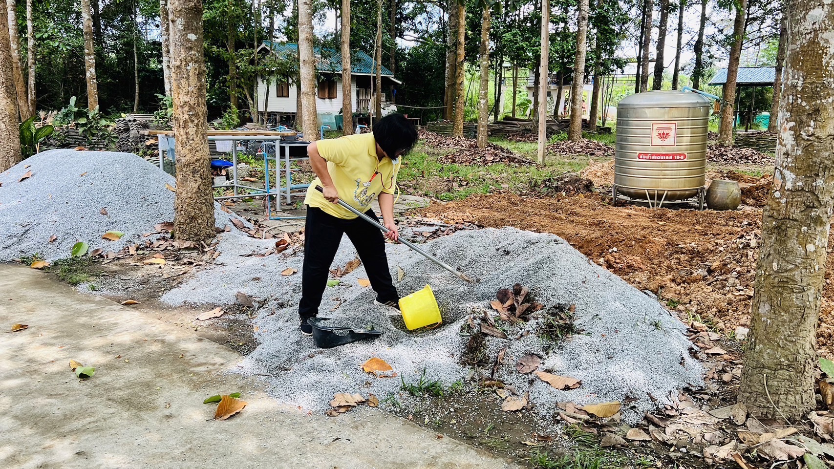 ?️??‍? พช.ฉะเชิงเทราลงพื้นที่ติดตามการเตรียมความพร้อมการจัดกิจกรรม วันดินโลก (World Soil Day) บำรุงป่า รักษาผืนดิน  เทิดพระเกียรติ องค์ภูมิพลฯ