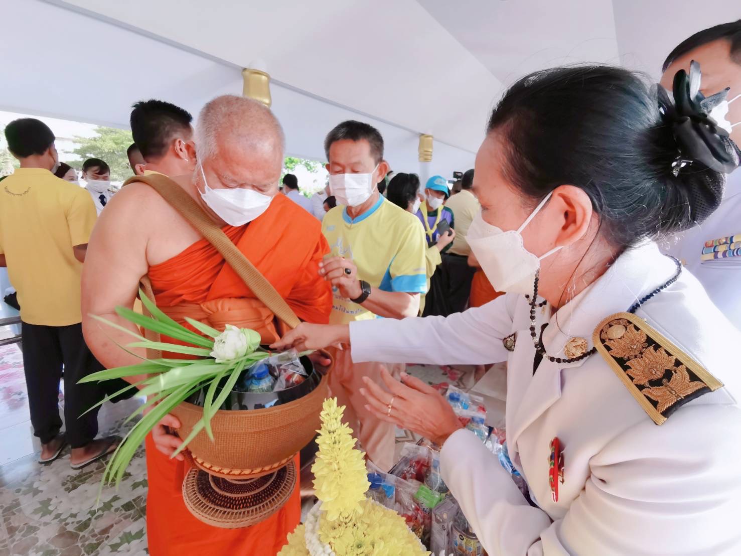 ??พช.ฉะเชิงเทรา ร่วมกิจกรรมเนื่องในวันพระราชสมภพพระบาทสมเด็จพระบรมชนกาธิเบศร มหาภูมิพลอดุลยเดชมหาราช บรมนาถบพิตร วันชาติ และวันพ่อแห่งชาติ 5 ธันวาคม 2565