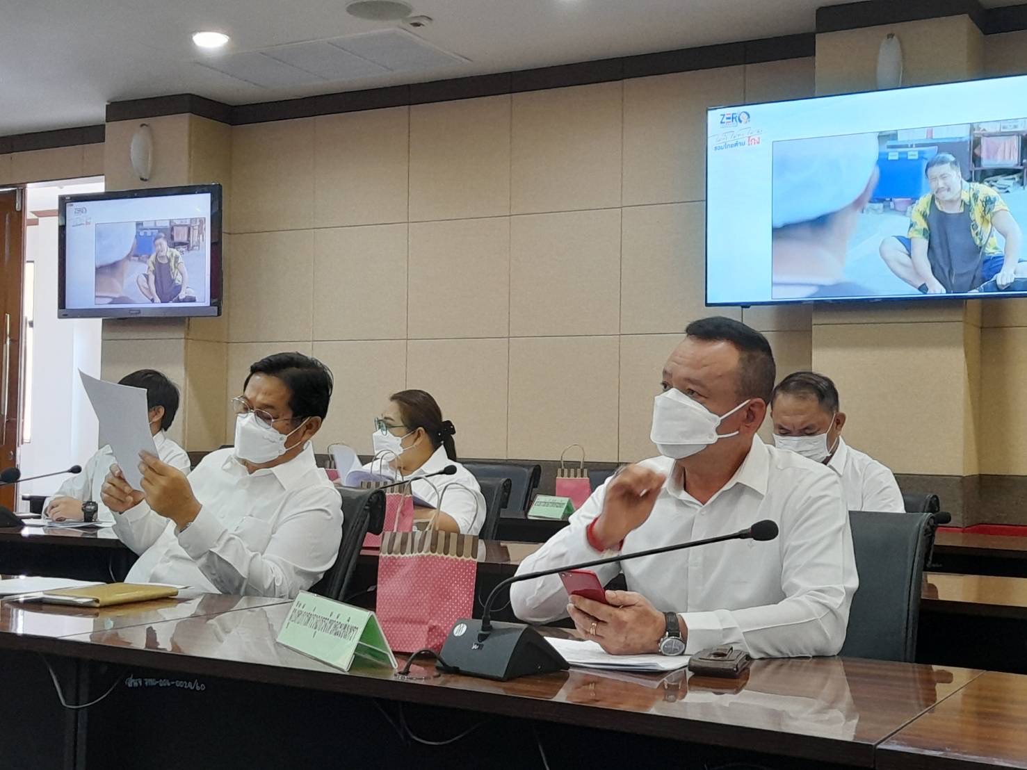 ??พช.ฉะเชิงเทราร่วมประชุมคณะกรรมการผลักดันการดำเนินงานตามแผนแม่บทภายใต้ยุทธศาสตร์ชาติ ประเด็นการต่อต้านทุจริตและประพฤติมิชอบ