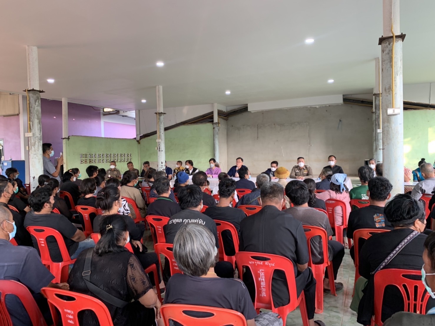 ??พช.ฉะเชิงเทราร่วมลงพื้นที่ประชุมหารือเพื่อพิจารณาแก้ไขปัญหาและเยียวยาประชาชนที่ได้รับผลกระทบจากช้างป่า