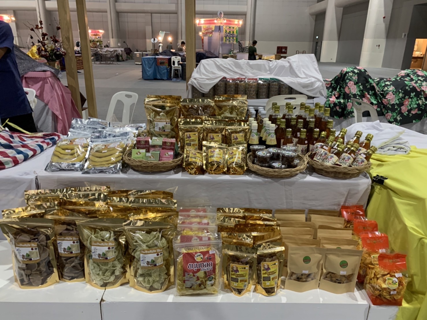 ??พช.ฉะเชิงเทราเตรียมความพร้อมการจัดแสดงและจำหน่ายสินค้าโซนหมู่บ้านคนรักษ์ช้างฯ ในงาน OTOP city 2022