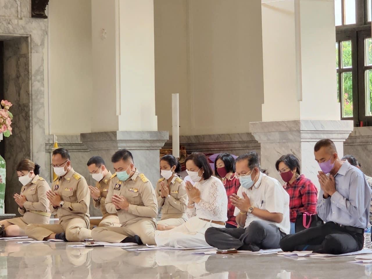 ??พช.ฉะเชิงเทราร่วมพิธีพระพุทธมนต์และเจริญจิตภาวนาถวายพระพรชัยมงคลแด่สมเด็จพระเจ้าลูกเธอ เจ้าฟ้าพัชรกิติยาภา นเรนทิราเทพยวดี กรมหลวงราชสาริณีสิริพัชร มหาวัชรราชธิดา