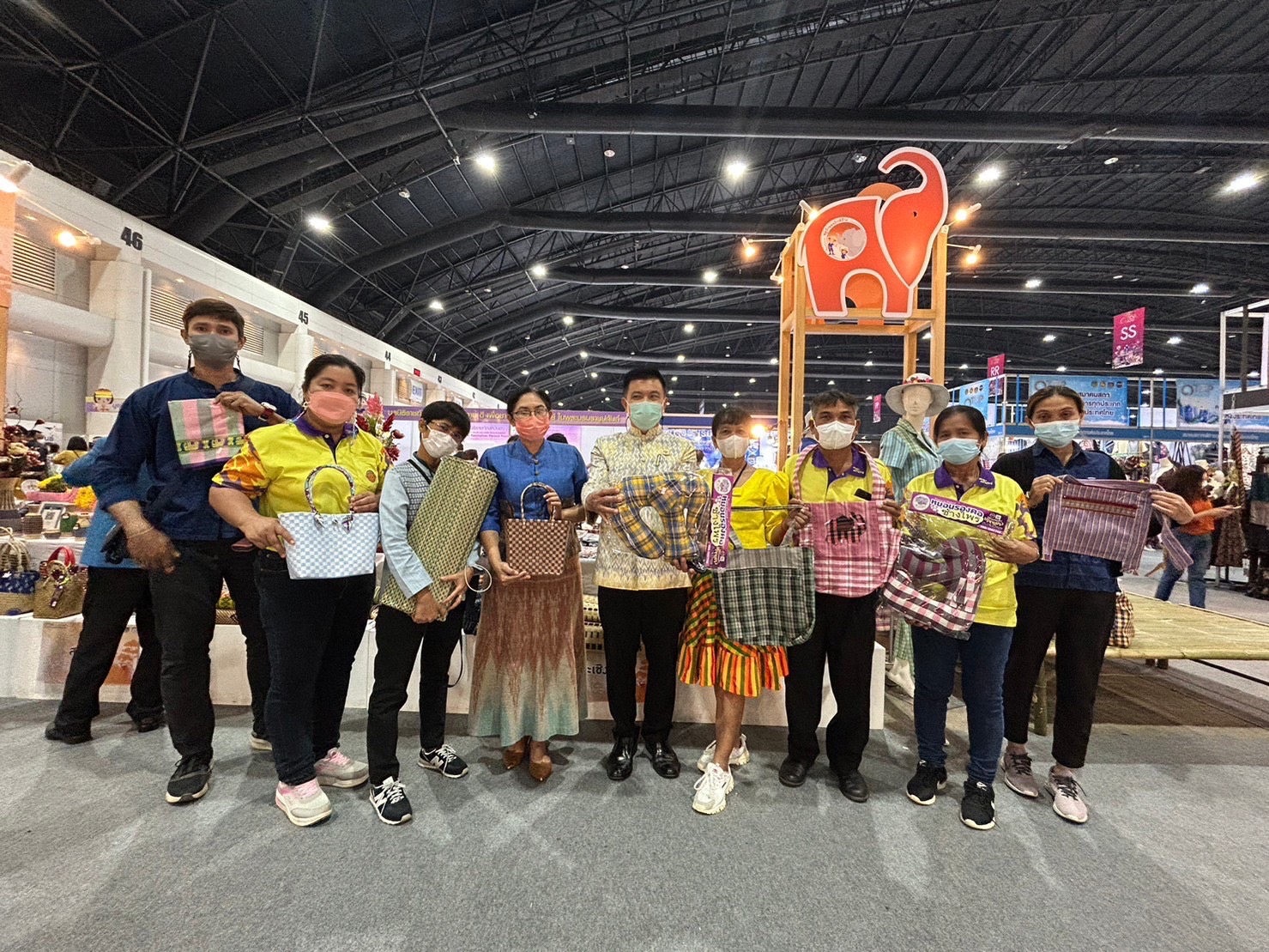 ?? พช.ฉะเชิงเทรา ร่วมพิธีเปิดงาน OTOP CITY 2022 OTOP