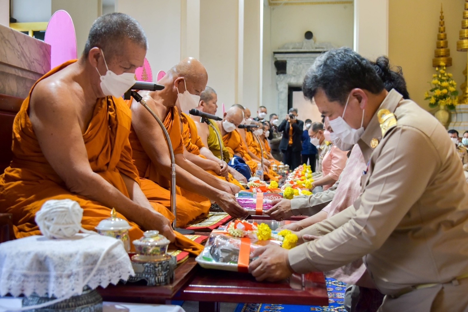 ??ปลัดมท. นำทีมผู้บริหารกระทรวงมหาดไทยร่วมกิจกรรมบำเพ็ญกุศลไถ่ชีวิตโค กระบือ เพื่อถวายพระพรแด่สมเด็จพระเจ้าลูกเธอ เจ้าฟ้าพัชรกิติยาภา นเรนทิราเทพยวดี กรมหลวงราชสาริณีสิริพัชร มหาวัชรราชธิดา
