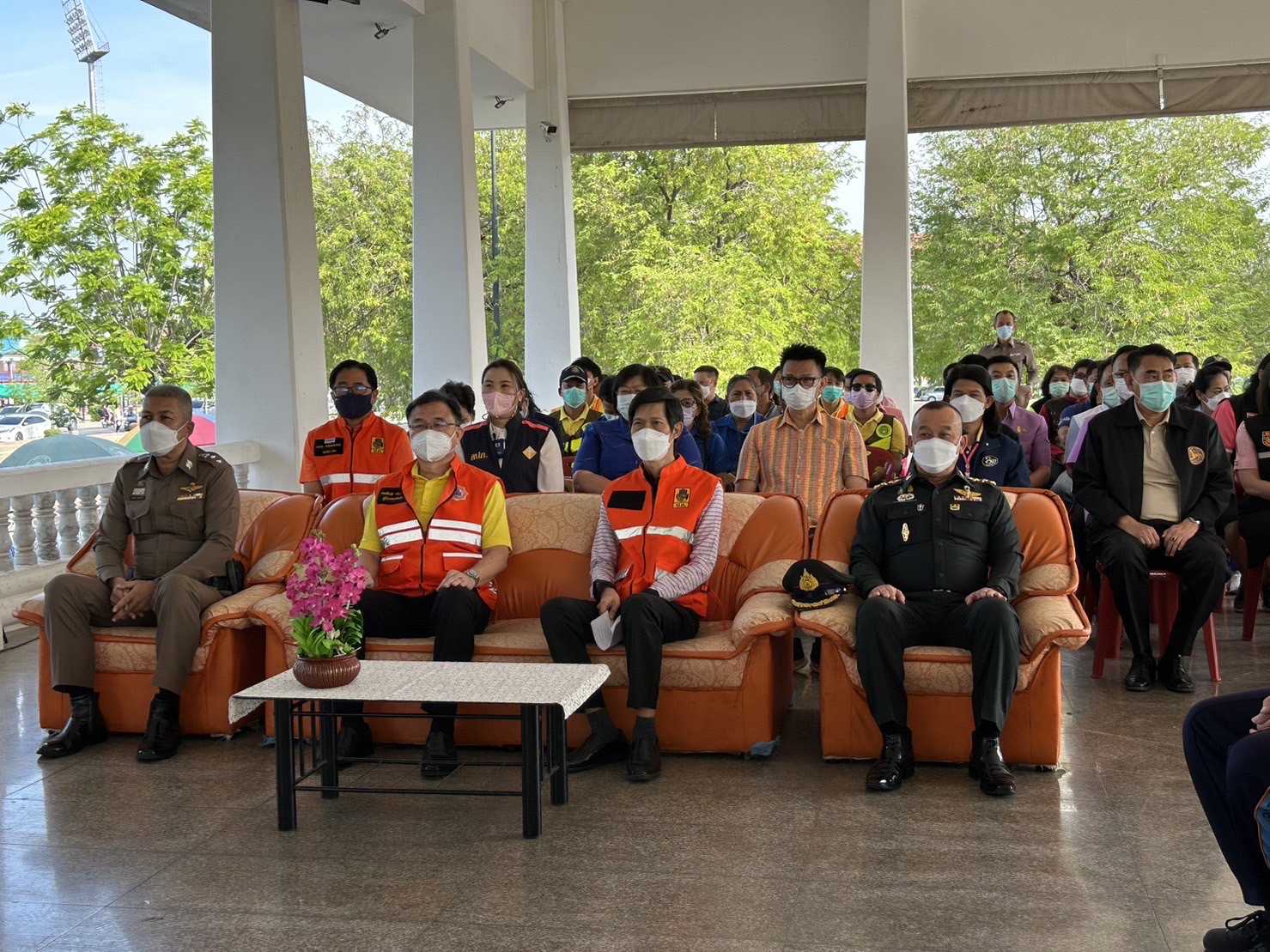 ??พช.ฉะเชิงเทรานำ OTOP ร่วมสนับสนุน การขับขี่ปลอดภัยช่วงปีใหม่ 66 “ชีวิตวิถีใหม่ ขับขี่อย่างปลอดภัย ไร้อุบัติเหตุ”