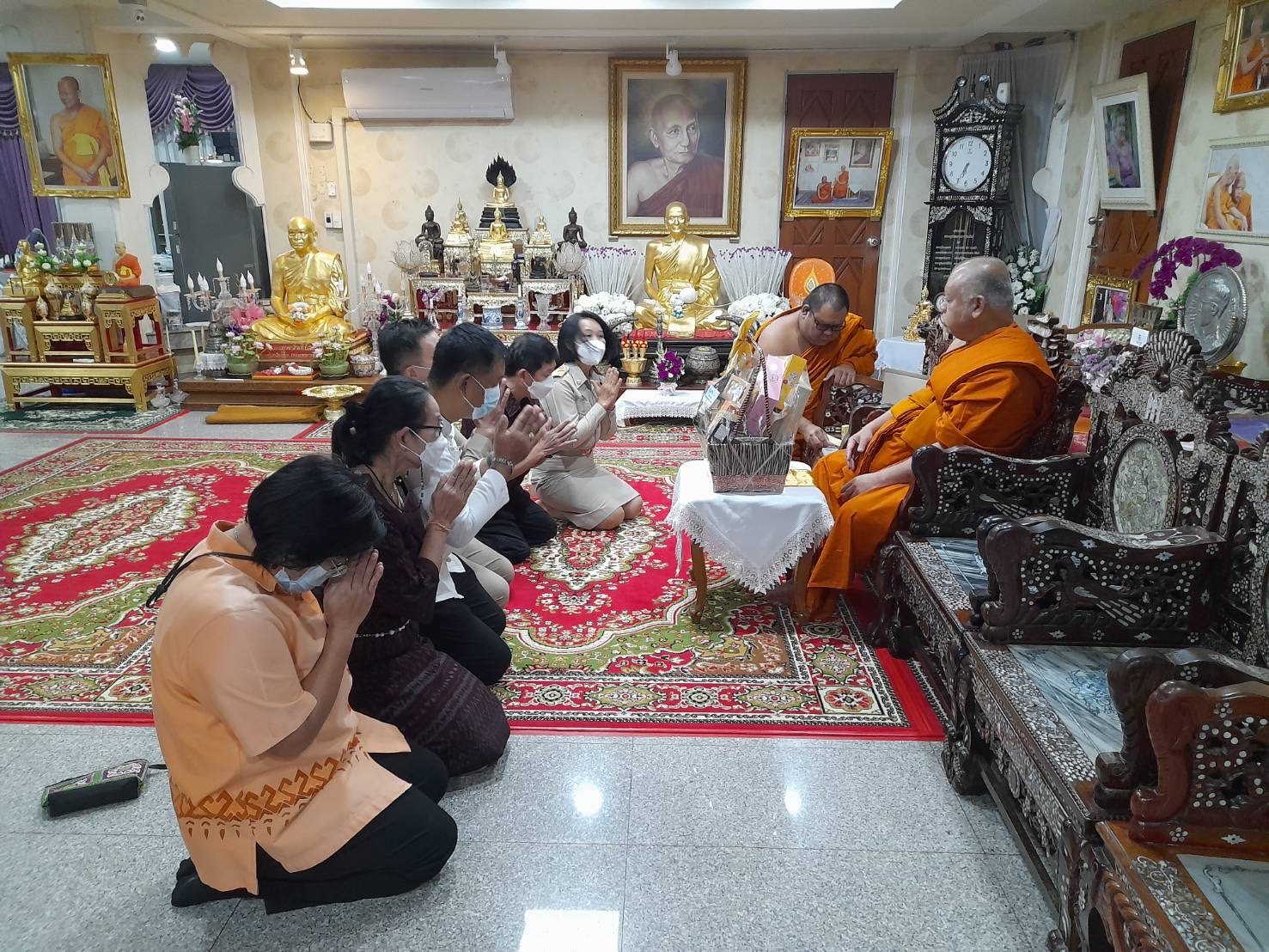 ??ทีมพช.ฉะเชิงเทรา เข้ากราบนมัสการเจ้าอาวาสวัดโสธรวรารามวรวิหารเนื่องในโอกาสวันขึ้นปีใหม่ พ.ศ.2566