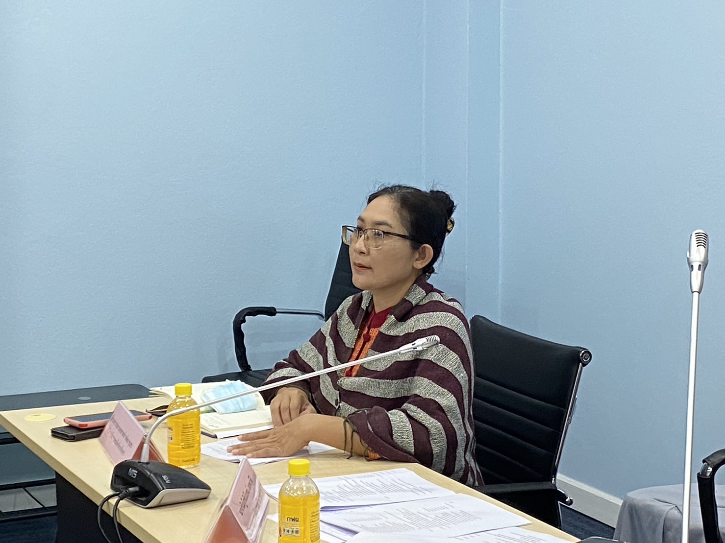 พช.ฉะเชิงเทราร่วมประชุมหารือการขับเคลื่อนงานรวมมน้ำใจ​แม่บ้านมหาดไทยจังหวัดฉะเชิงเทรา​ “สาวโรงงานใส่ผ้าไทยให้สนุก”