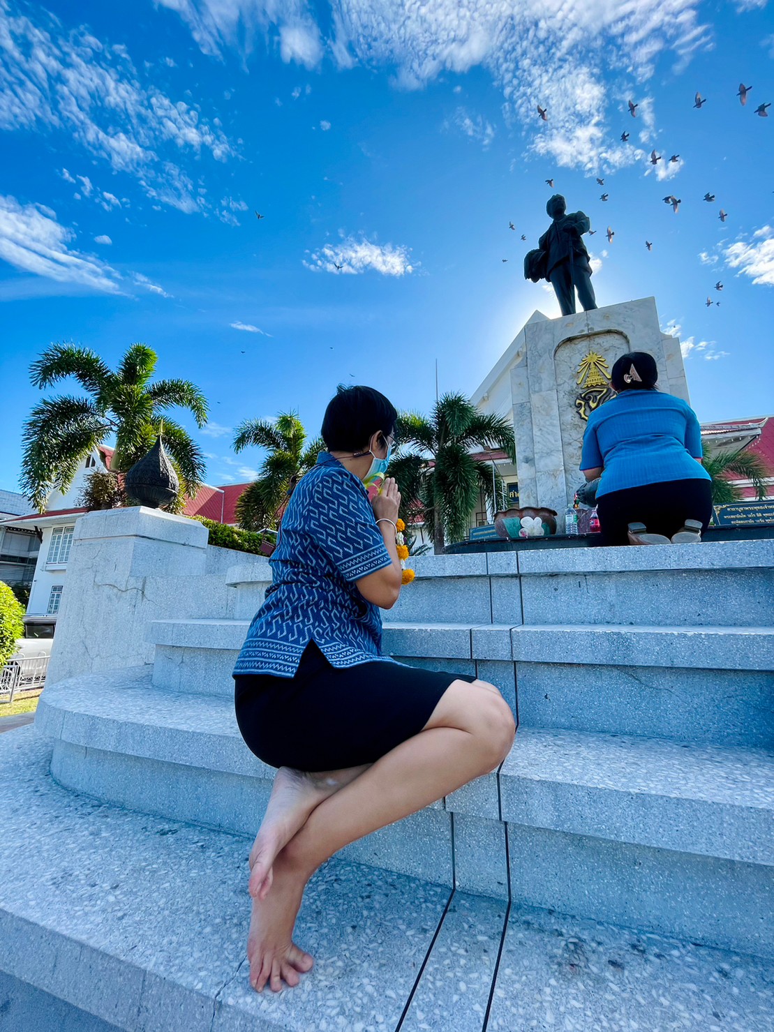 ??พช. ฉะเชิงเทรา ต้อนรับน้องใหม่ สักการะสิ่งศักดิ์สิทธิ์ ศาลากลางจังหวัดฉะเชิงเทรา