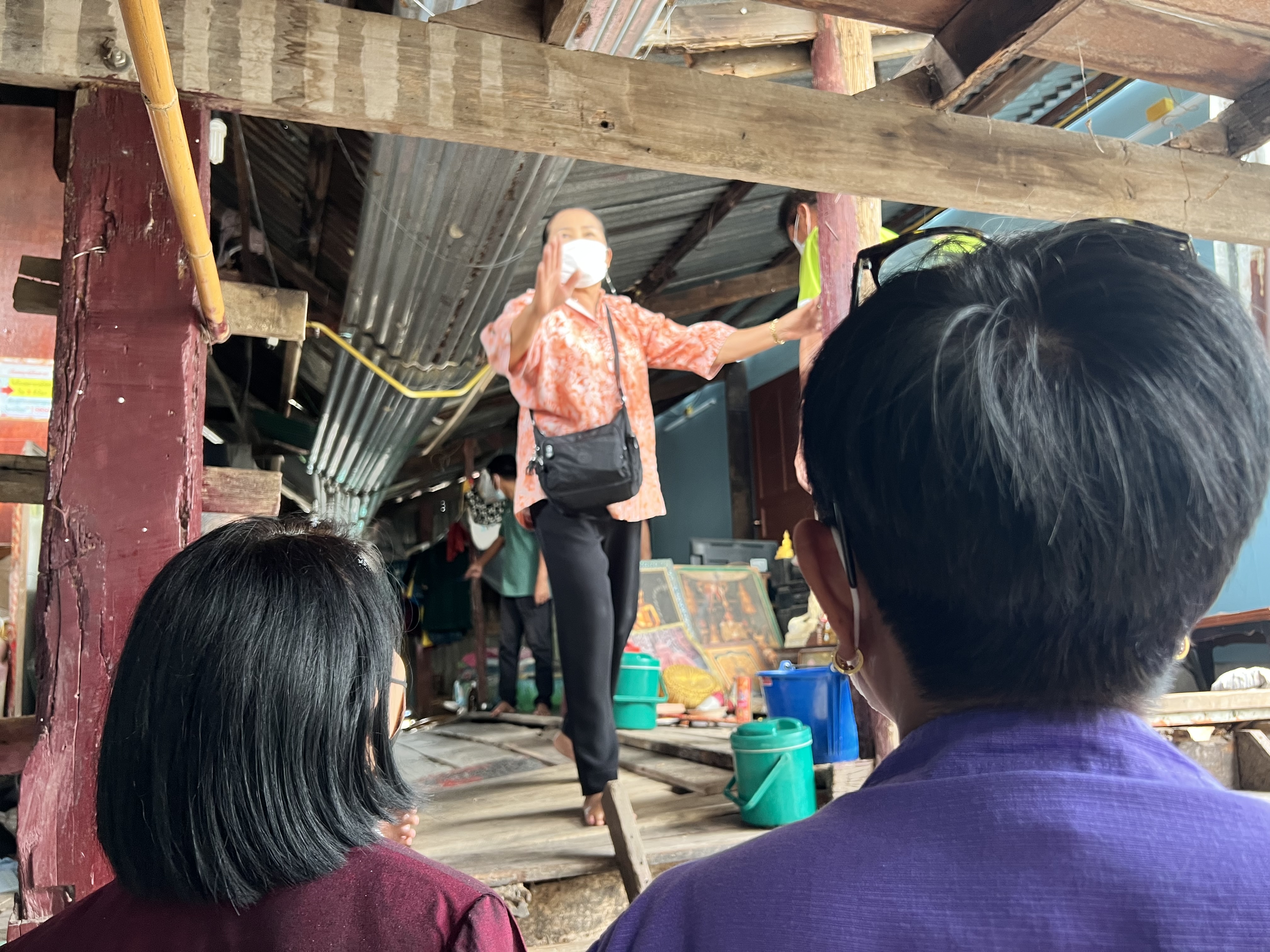 ??พช. ฉะเชิงเทรา ลงพื้นที่เตรียมความพร้อมส่งมอบบ้านโครงการบ้านห่วงใยจากใจ GLO ประจำปี 2565