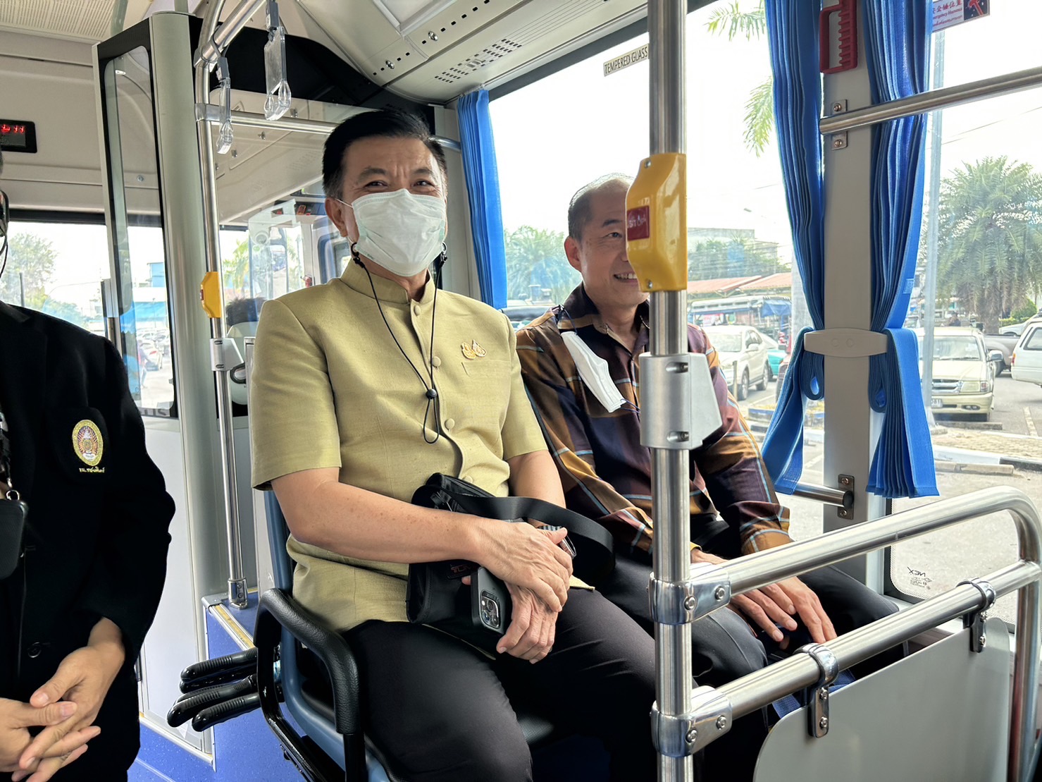 ??พช. ฉะเชิงเทรา ร่วมทริป “ อิ่มบุญ อิ่มอร่อย ช้อปคุ้ม เสริมสิริมงคล ไปกับขบวนรถ KIHA 183”