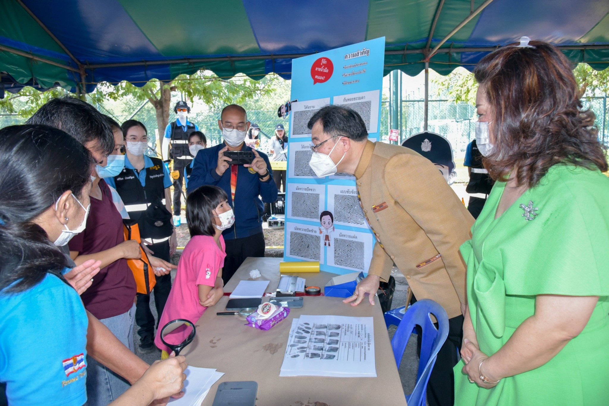 ?? พช. ฉะเชิงเทรา ร่วมงานฉลองวันเด็กแห่งชาติ ส่งมอบทุนพัฒนาเด็กชนบทฯ 30,000 บาท !!