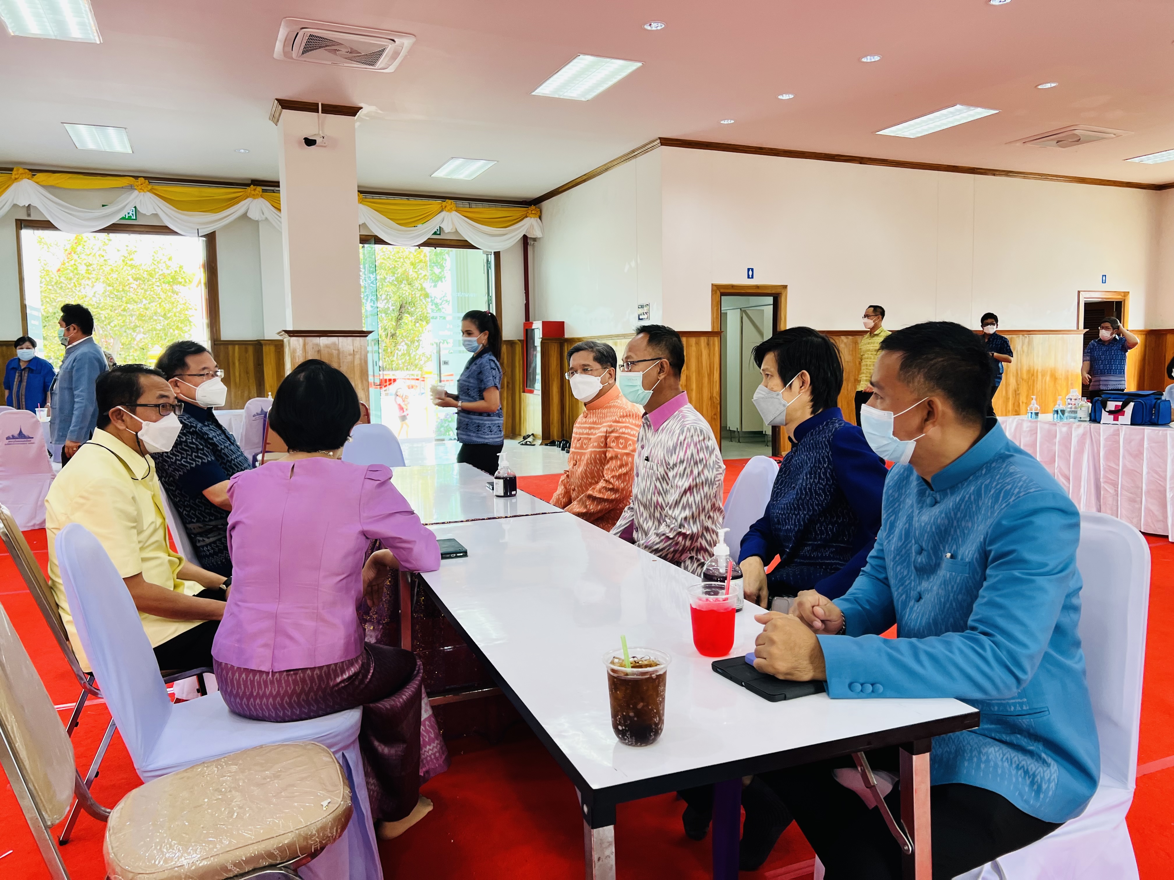 ??พช. ฉะเชิงเทรา ร่วมเป็นเจ้าภาพถวายปัจจัย ในพิธีบรรพชาอุปสมบท 99 รูป ถวายพระพรชัยมงคล แด่สมเด็จพระเจ้าลูกเธอ เจ้าฟ้าพัชรกิติยาภาฯ