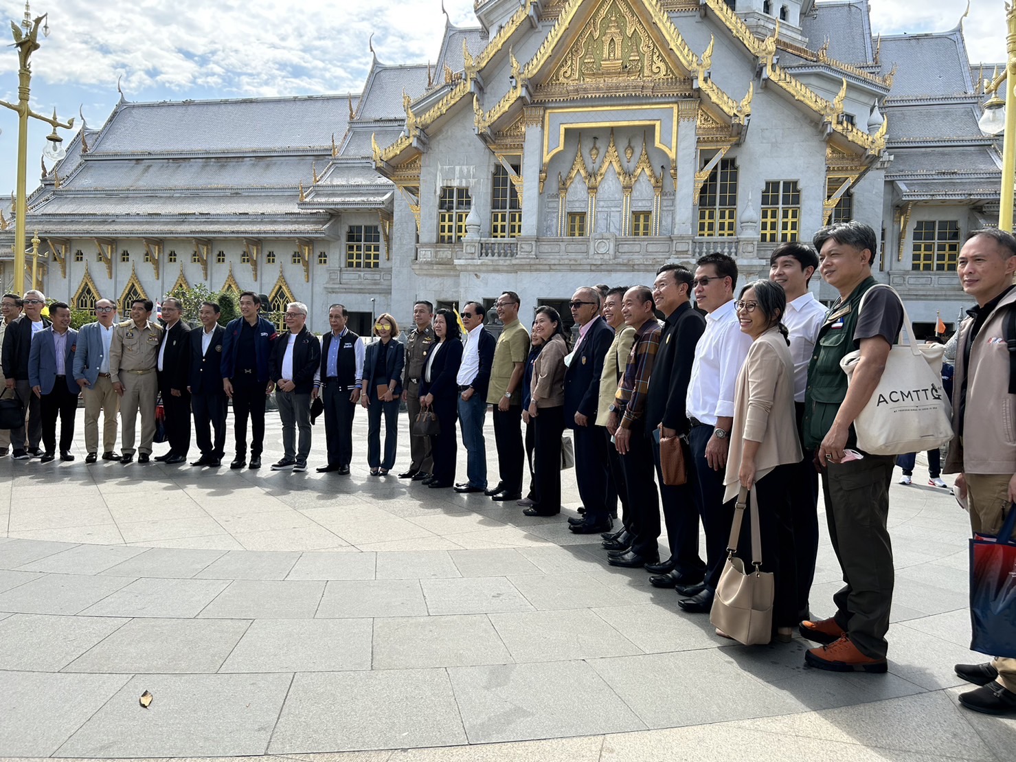 ??พช. ฉะเชิงเทรา ร่วมทริป “ อิ่มบุญ อิ่มอร่อย ช้อปคุ้ม เสริมสิริมงคล ไปกับขบวนรถ KIHA 183”