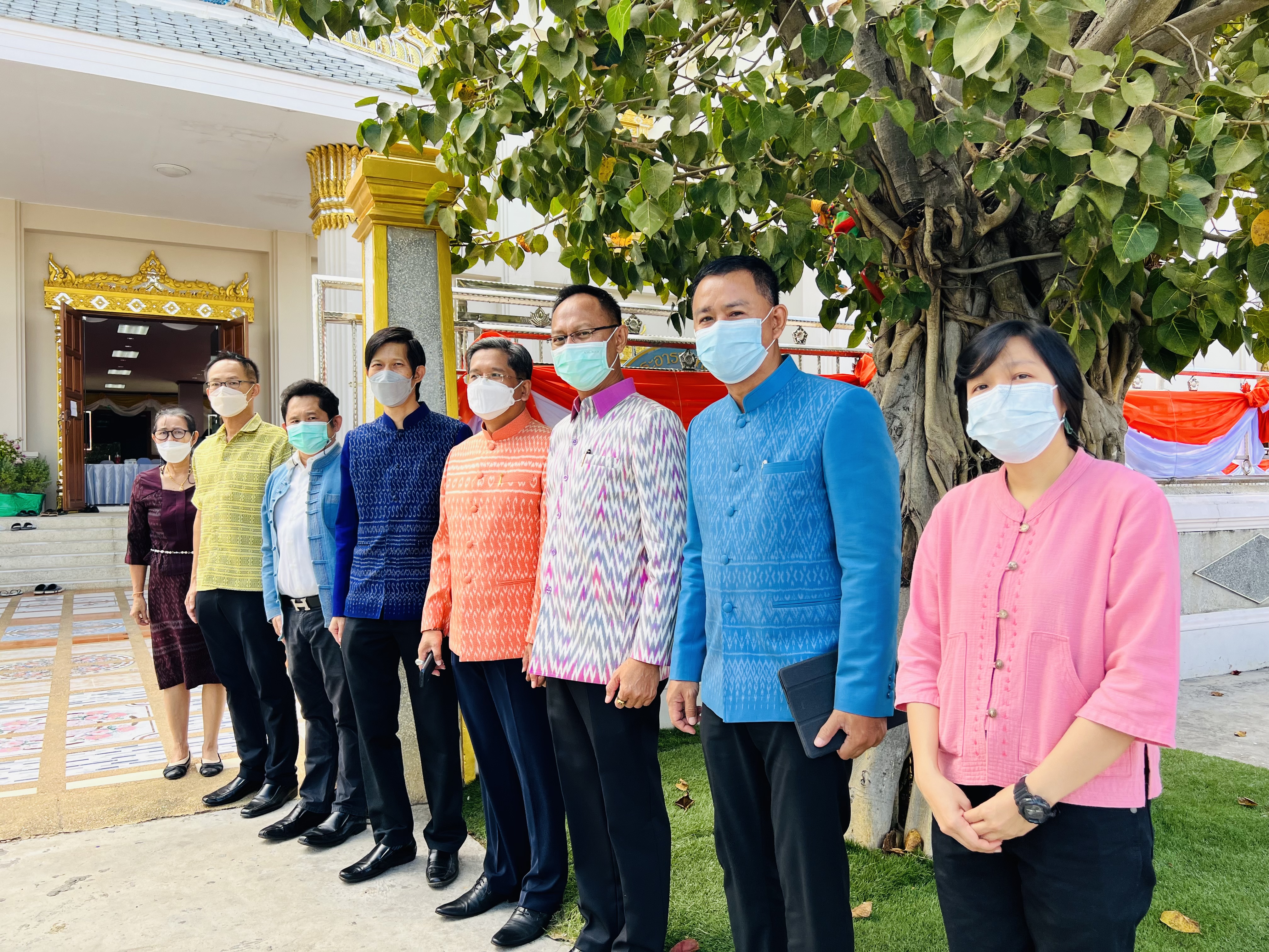 ??พช. ฉะเชิงเทรา ร่วมเป็นเจ้าภาพถวายปัจจัย ในพิธีบรรพชาอุปสมบท 99 รูป ถวายพระพรชัยมงคล แด่สมเด็จพระเจ้าลูกเธอ เจ้าฟ้าพัชรกิติยาภาฯ