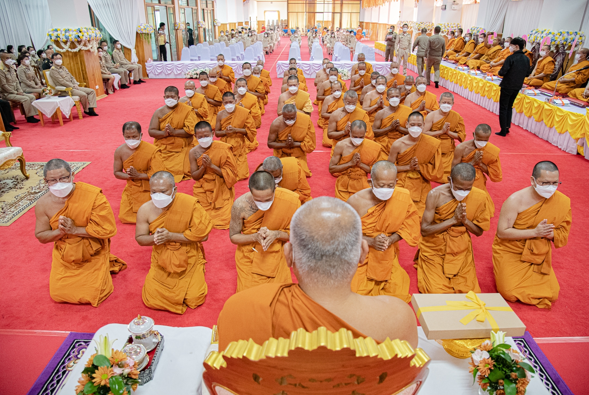 ??พช. ฉะเชิงเทรา ร่วมพิธีลาสิกขาพระภิกษุโครงการบรรพชาอุปสมบท ๙๙ รูป ถวายพระพรชัยมงคล แด่สมเด็จพระเจ้าลูกเธอ เจ้าฟ้าพัชรกิติยาภา นเรนทิราเทพยวดี กรมหลวงราชสาริณีสิริพัชร มหาวัชรราชธิดา กระทรวงมหาดไทย